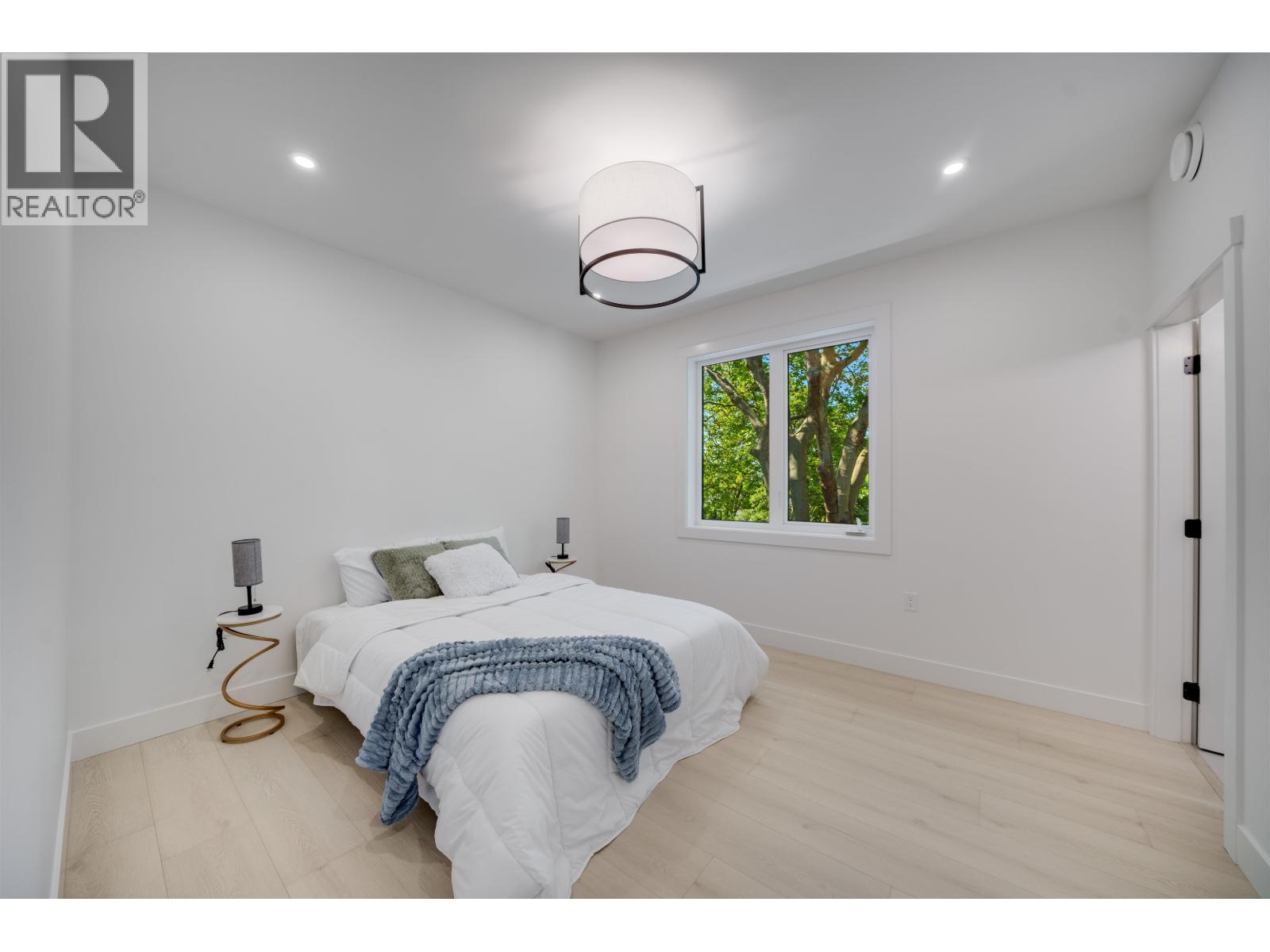 2 3836 W 8th Avenue, Vancouver, British Columbia  V6R 1Z4 - Photo 12 - R3054453