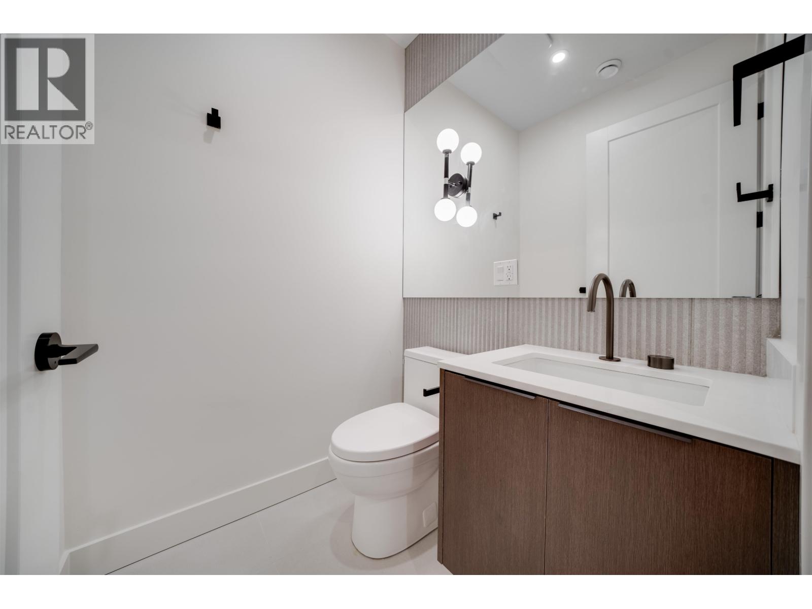 2 3836 W 8th Avenue, Vancouver, British Columbia  V6R 1Z4 - Photo 9 - R3054453