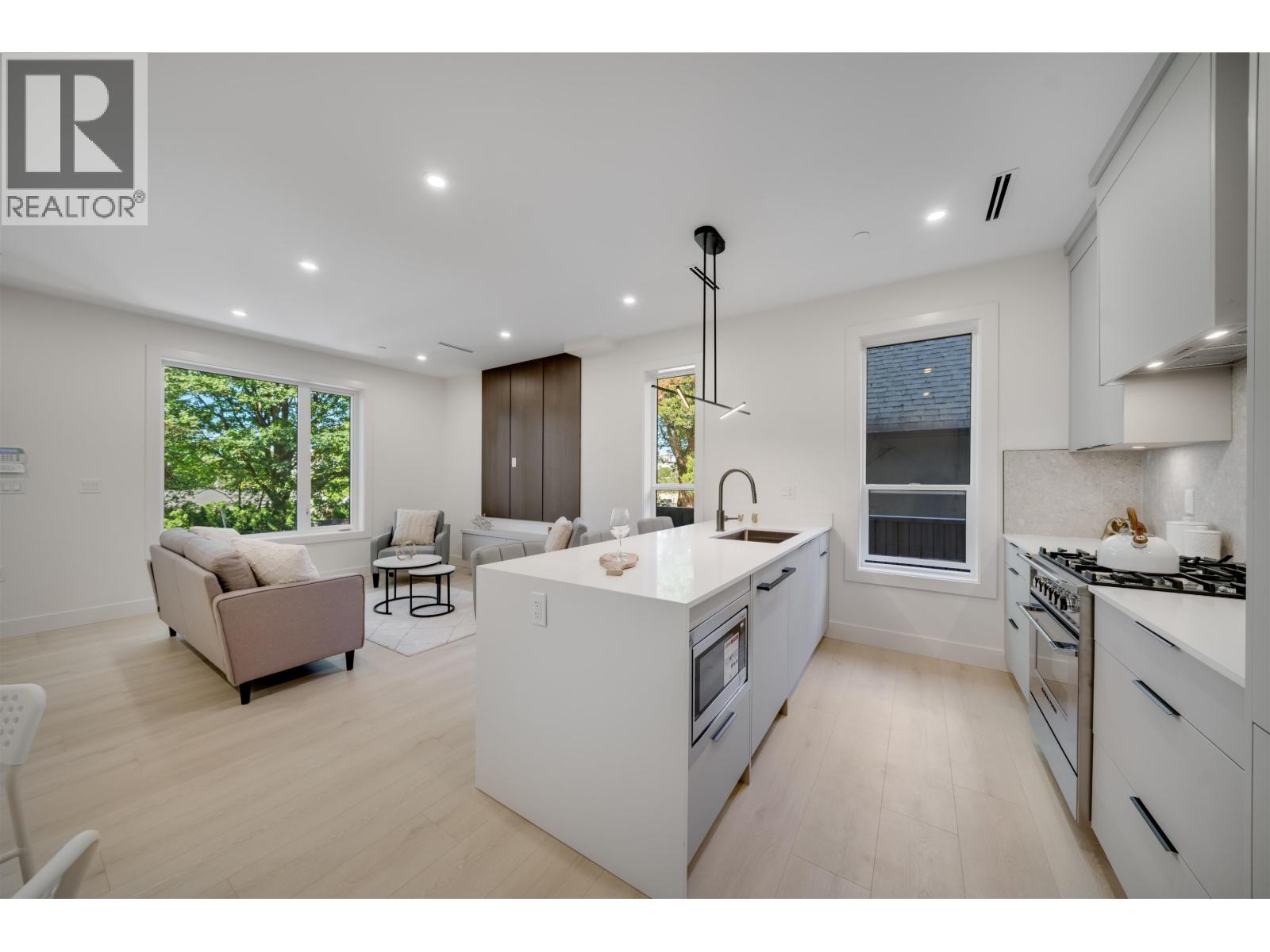 2 3836 W 8th Avenue, Vancouver, British Columbia  V6R 1Z4 - Photo 6 - R3054453