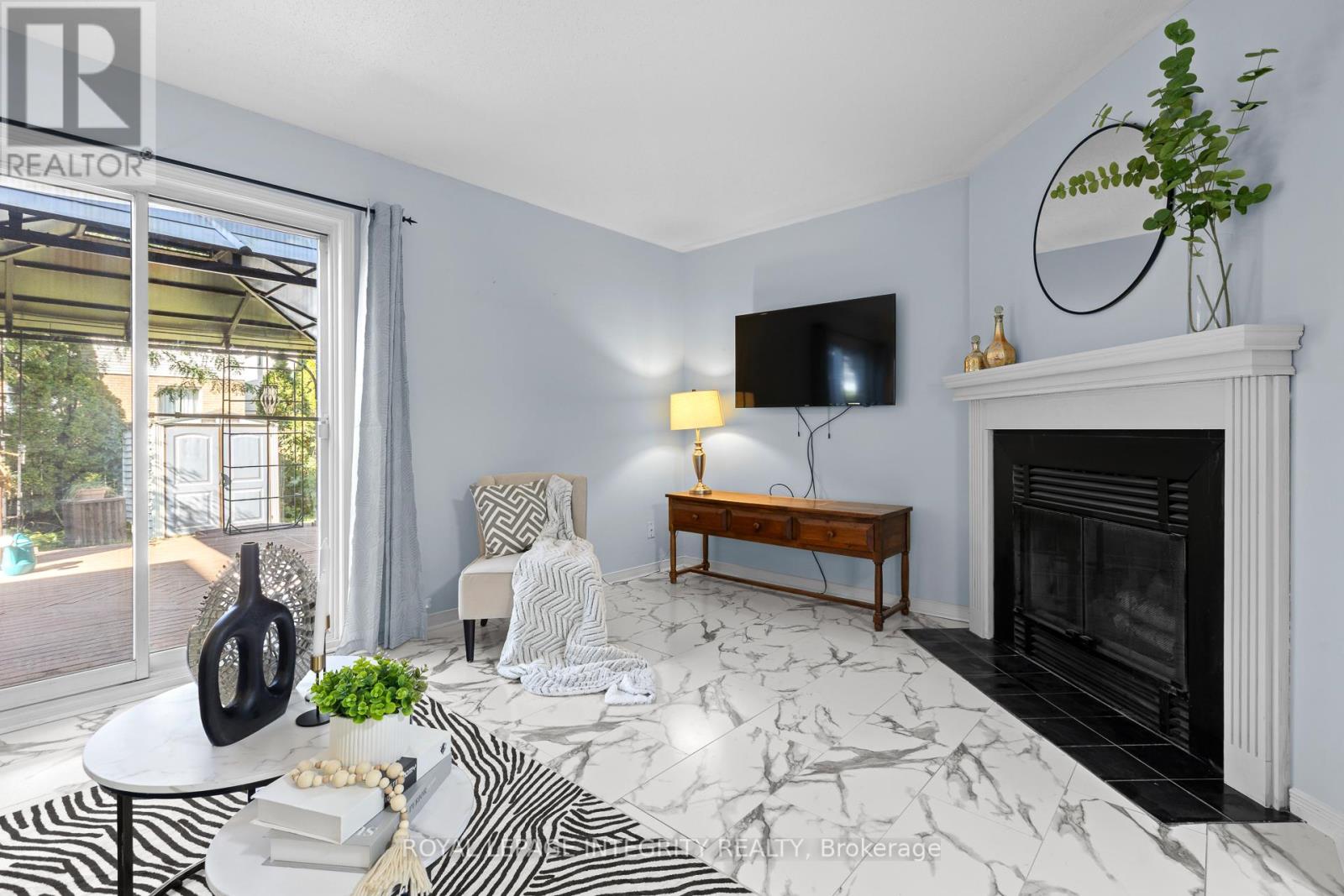11 Royal Field Crescent, Ottawa, Ontario  K2J 4G1 - Photo 11 - X12439081