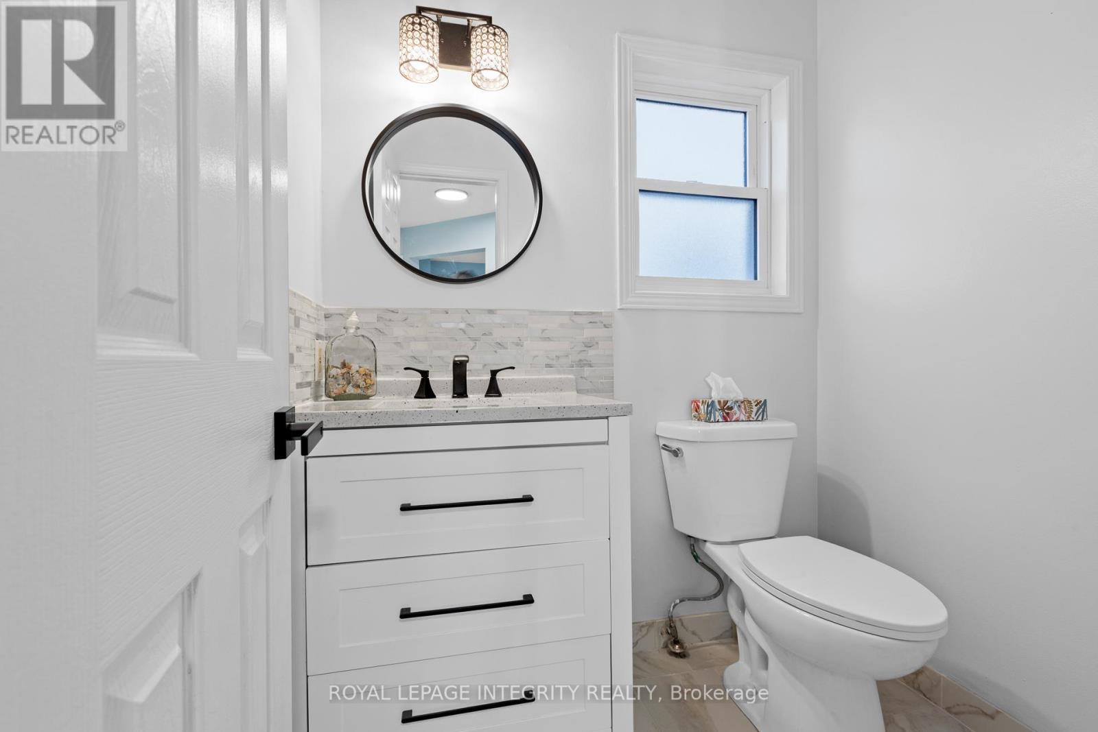 11 Royal Field Crescent, Ottawa, Ontario  K2J 4G1 - Photo 13 - X12439081