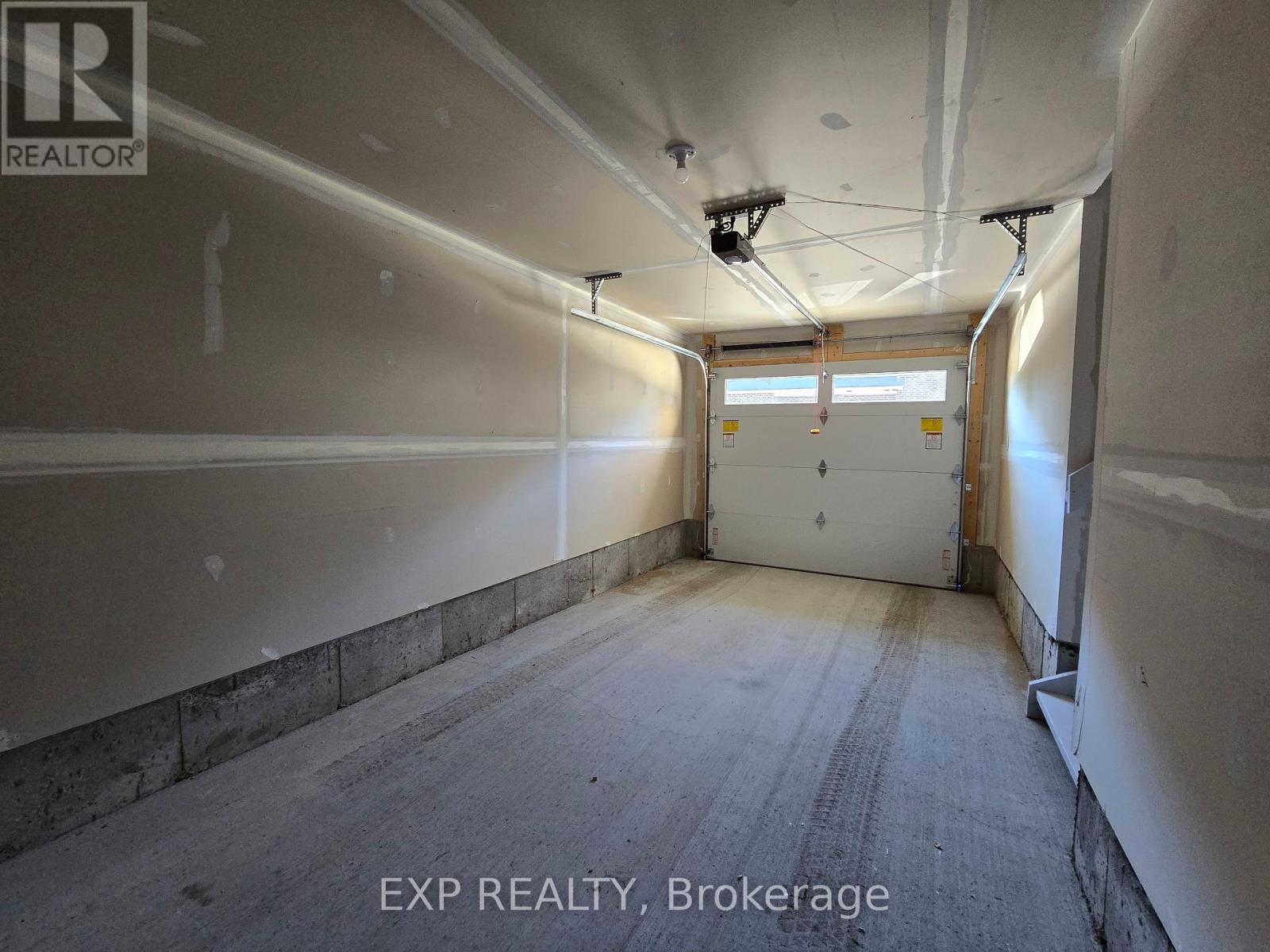 306 Clearpath Private, Ottawa, Ontario  K2T 0R8 - Photo 27 - X12439082