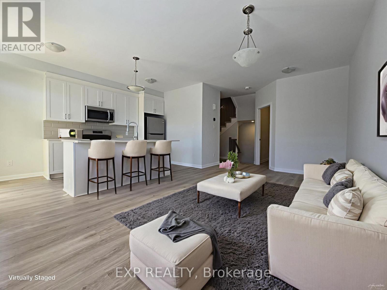 306 Clearpath Private, Ottawa, Ontario  K2T 0R8 - Photo 4 - X12439082
