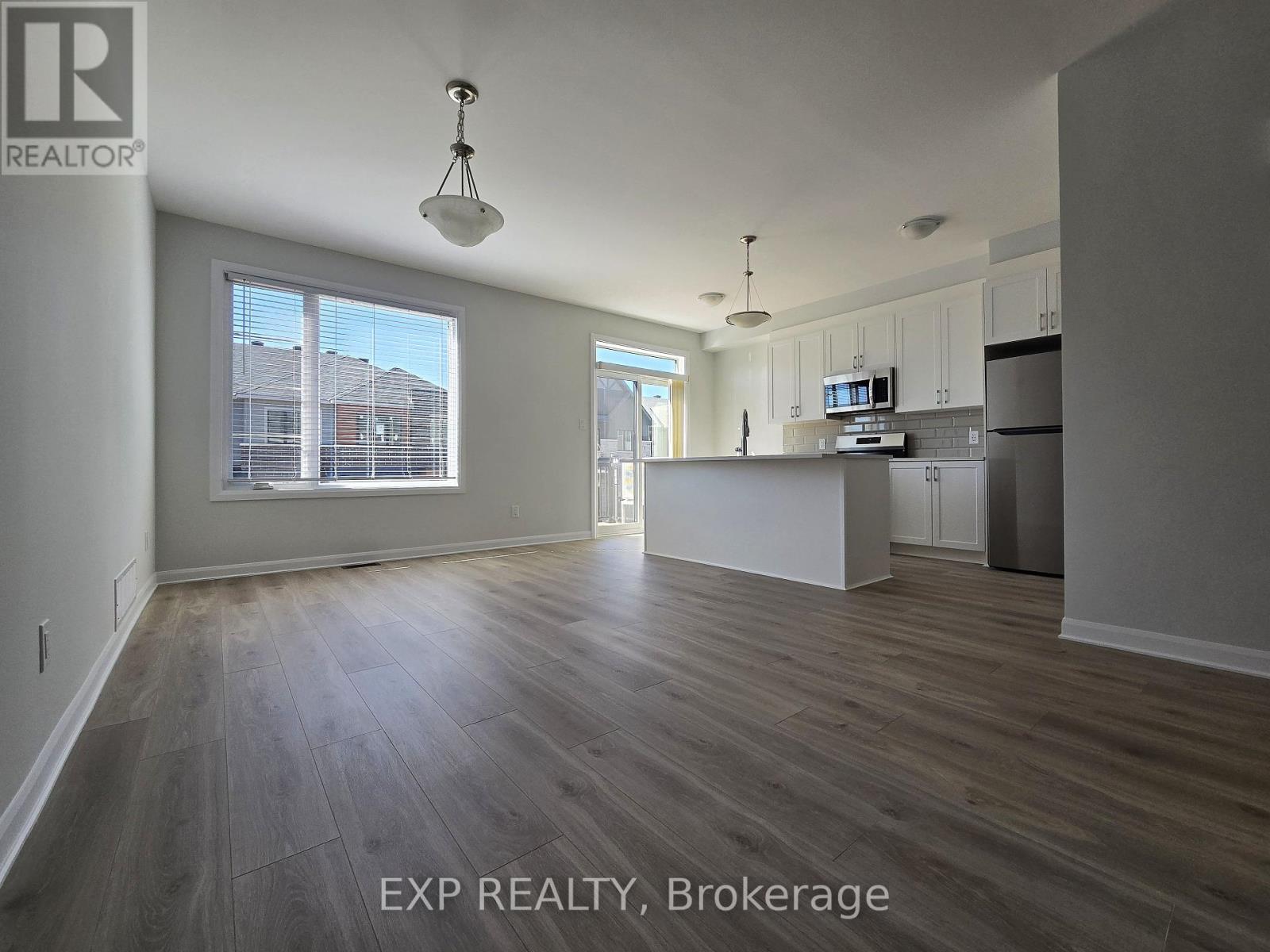 306 Clearpath Private, Ottawa, Ontario  K2T 0R8 - Photo 7 - X12439082
