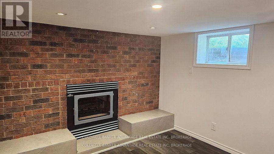 302 Main Street E, Grimsby (Grimsby East), Ontario  L3M 1P8 - Photo 36 - X12439096