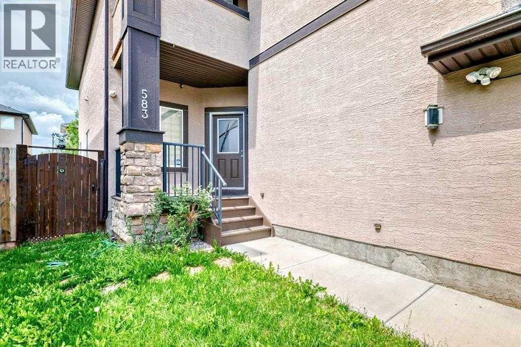 583 West Chestermere Drive, Chestermere, Alberta  T1X 1B4 - Photo 3 - A2261214