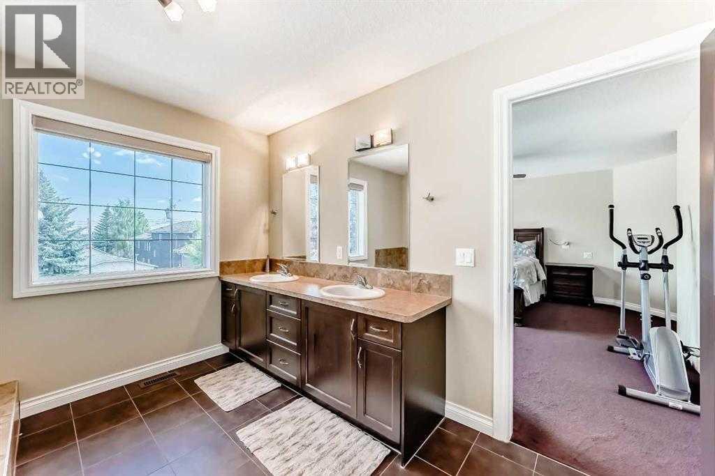 583 West Chestermere Drive, Chestermere, Alberta  T1X 1B4 - Photo 31 - A2261214