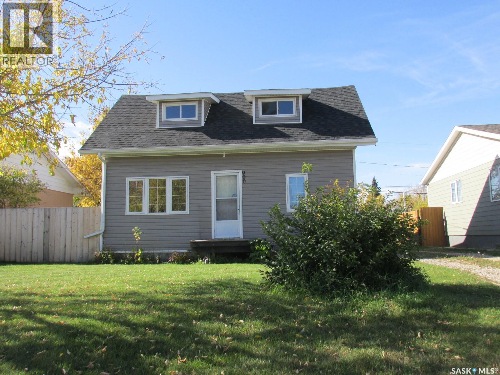 900 1st STREET W, nipawin, Saskatchewan