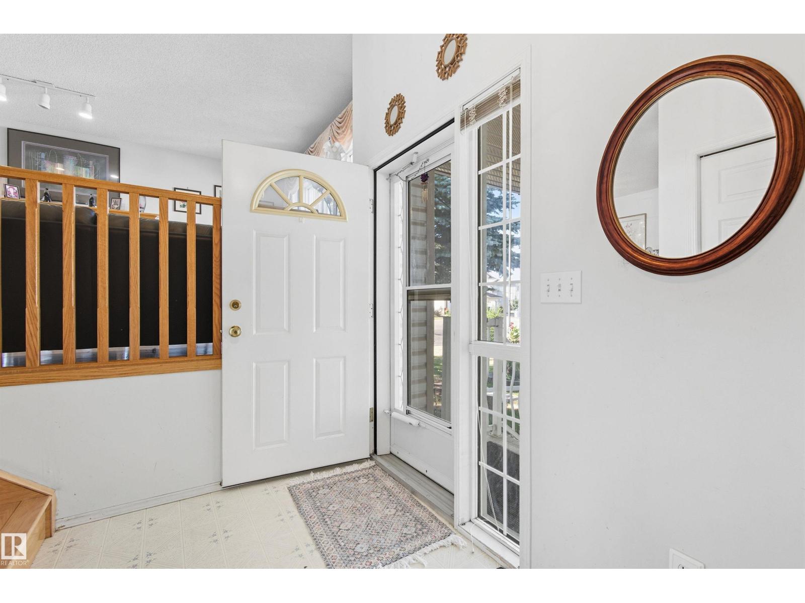 6315 162 Av Nw, Edmonton, Alberta  T5Y 2R1 - Photo 4 - E4460354
