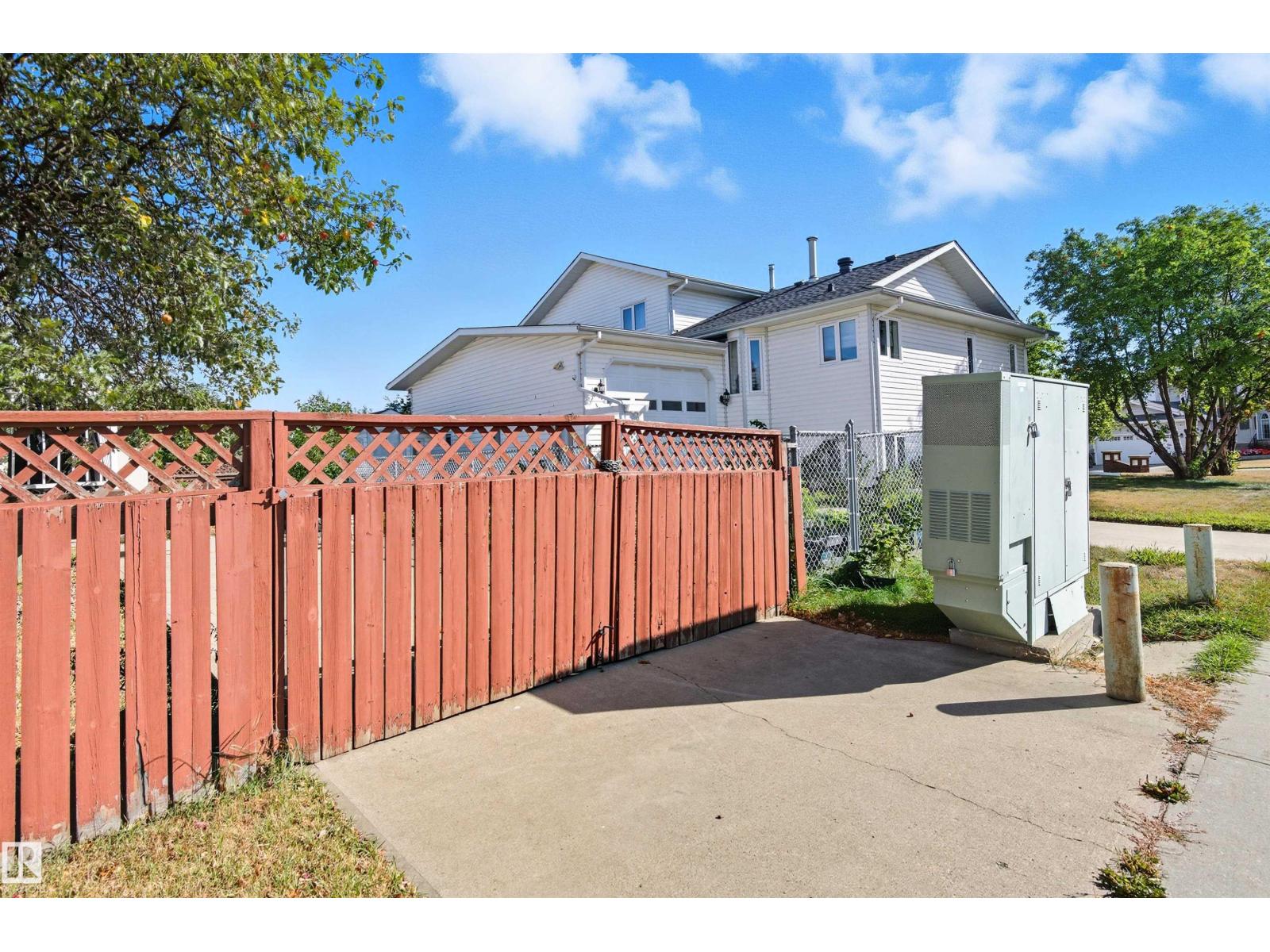 6315 162 Av Nw, Edmonton, Alberta  T5Y 2R1 - Photo 54 - E4460354