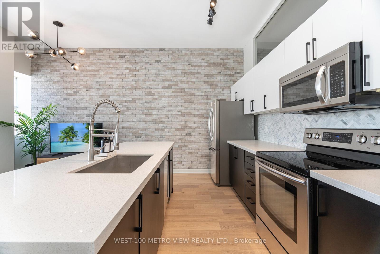 710 - 700 King Street W, Toronto (Waterfront Communities), Ontario  M5V 2Y6 - Photo 12 - C12439086