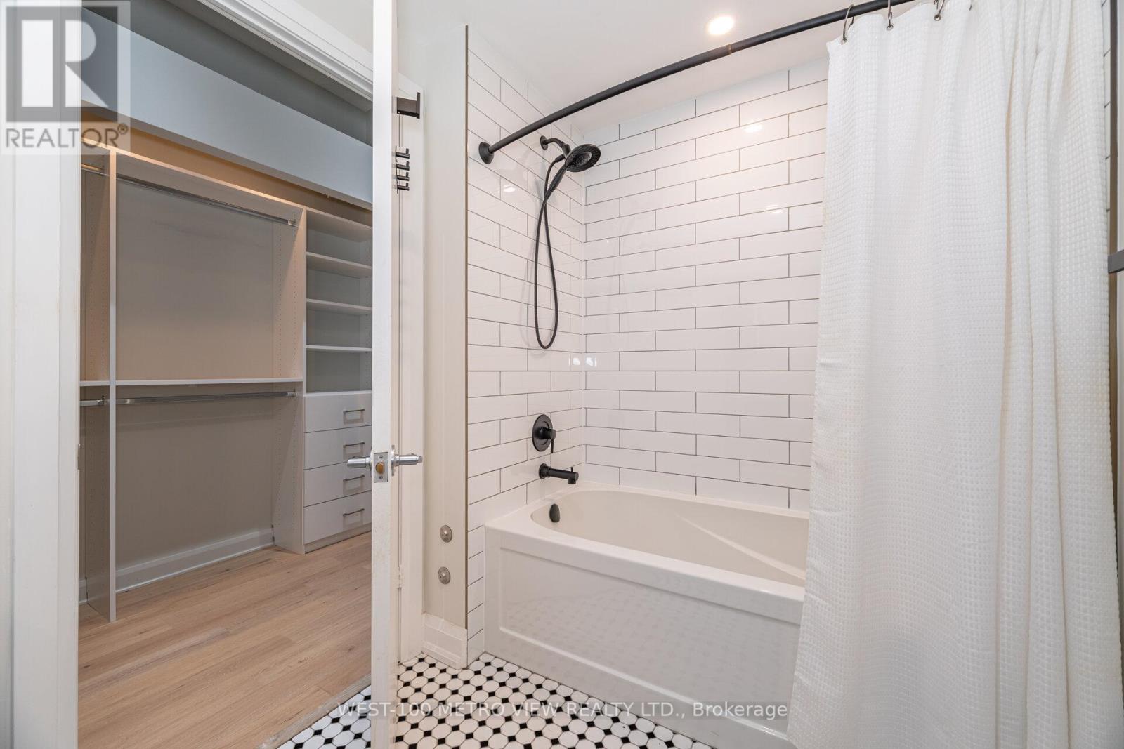 710 - 700 King Street W, Toronto (Waterfront Communities), Ontario  M5V 2Y6 - Photo 23 - C12439086