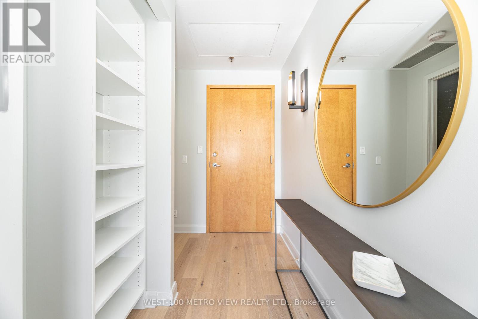 710 - 700 King Street W, Toronto (Waterfront Communities), Ontario  M5V 2Y6 - Photo 5 - C12439086