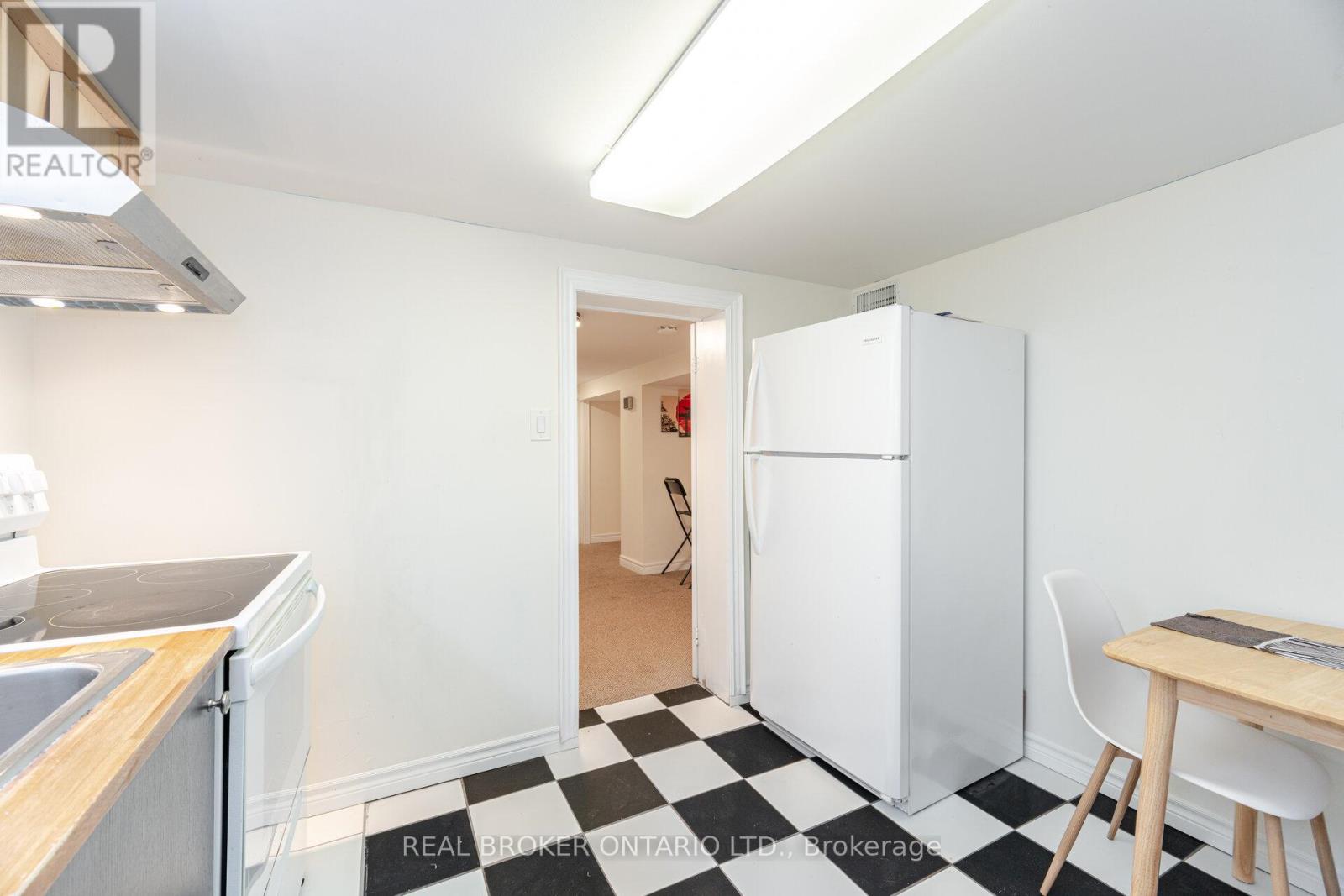 18 Adanac Drive, Toronto, Ontario  M1M 2E4 - Photo 22 - E12439095