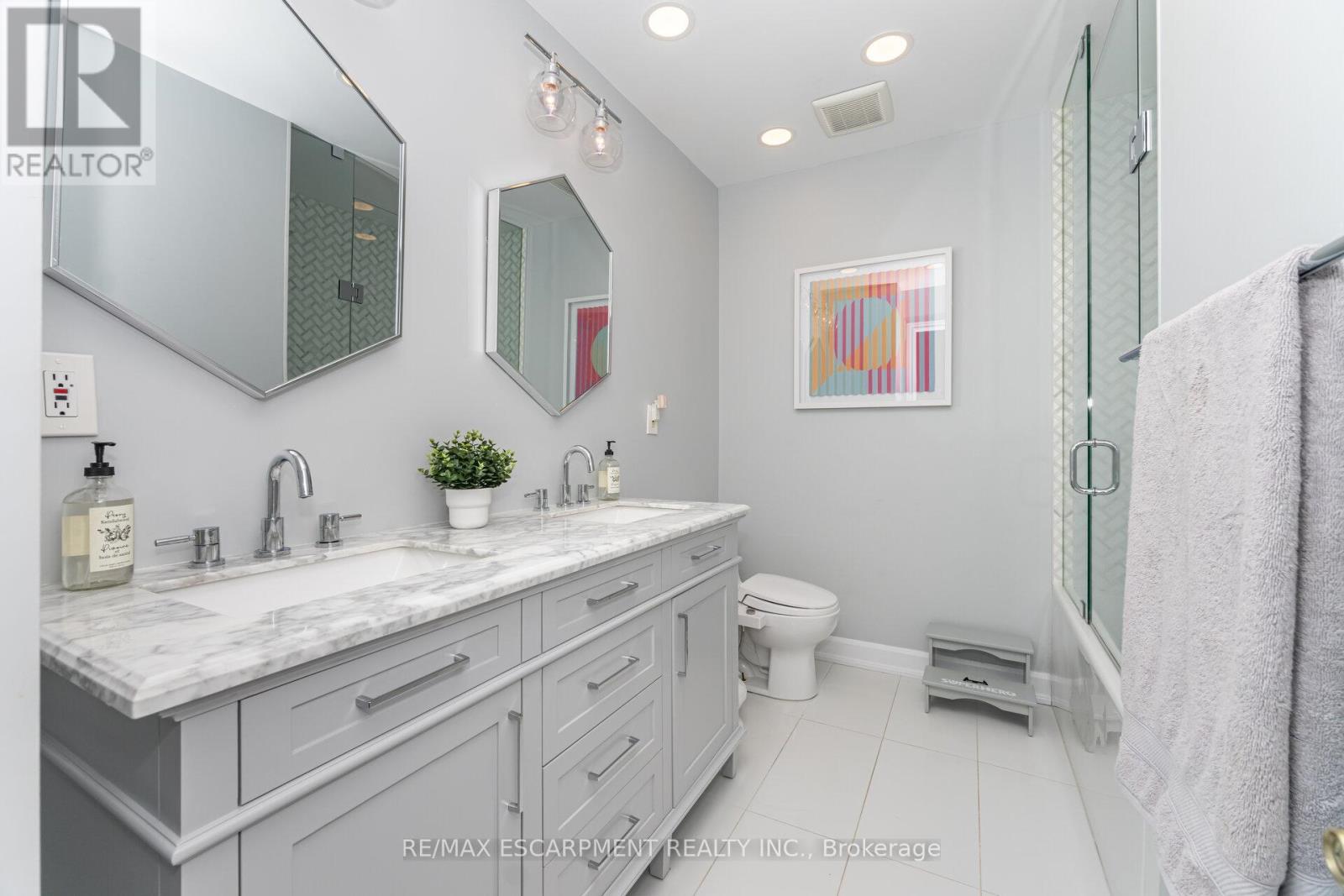 154 Rainbow Drive, Vaughan, Ontario  L4L 2K7 - Photo 16 - N12439087