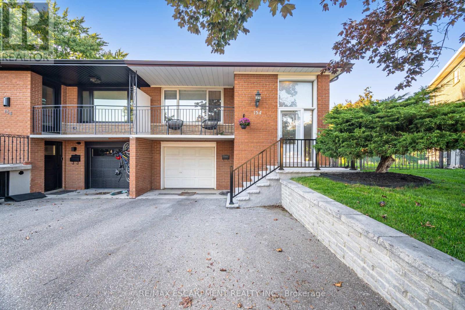 154 Rainbow Drive, Vaughan, Ontario  L4L 2K7 - Photo 2 - N12439087