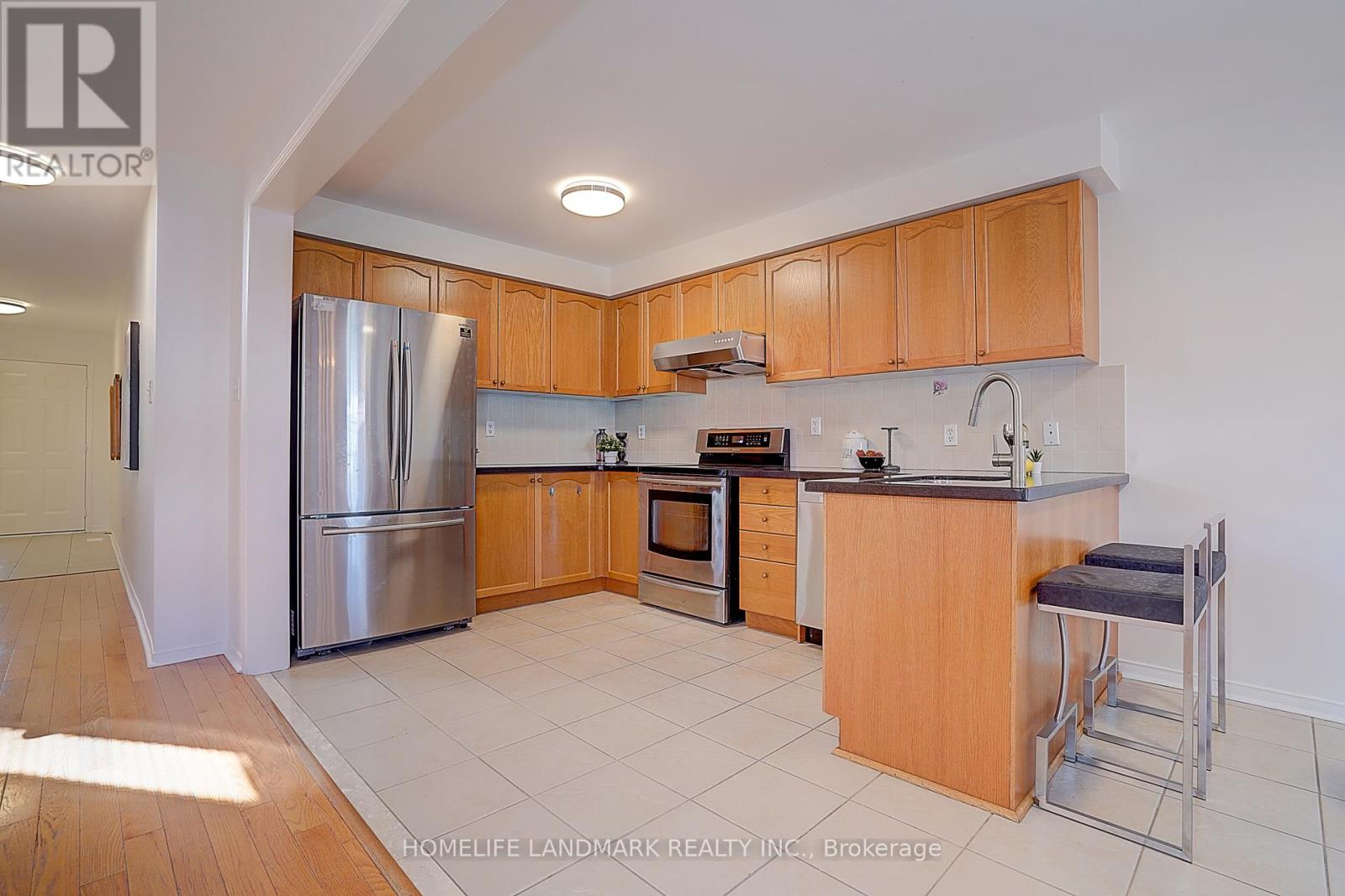 21 Raintree Drive, Markham (Village Green-South Unionville), Ontario  L3R 5T9 - Photo 13 - N12439090