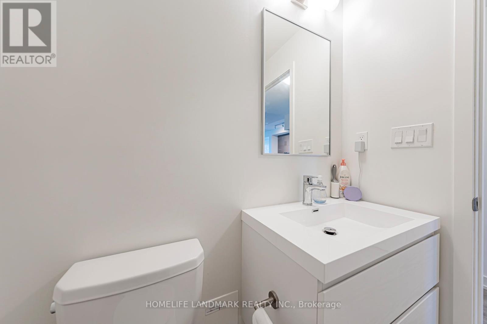C410 - 38 Simcoe Promenade, Markham, Ontario  L6G 1B3 - Photo 13 - N12439097