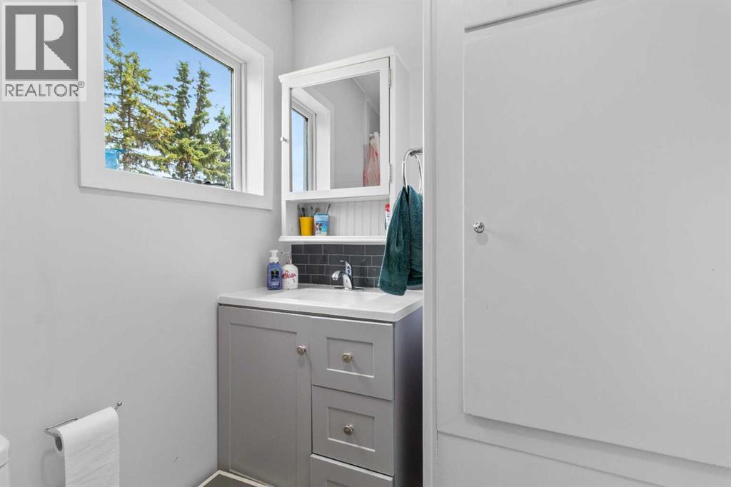 24 Main Street, Ardley, Alberta  T0M 0V0 - Photo 25 - A2234335
