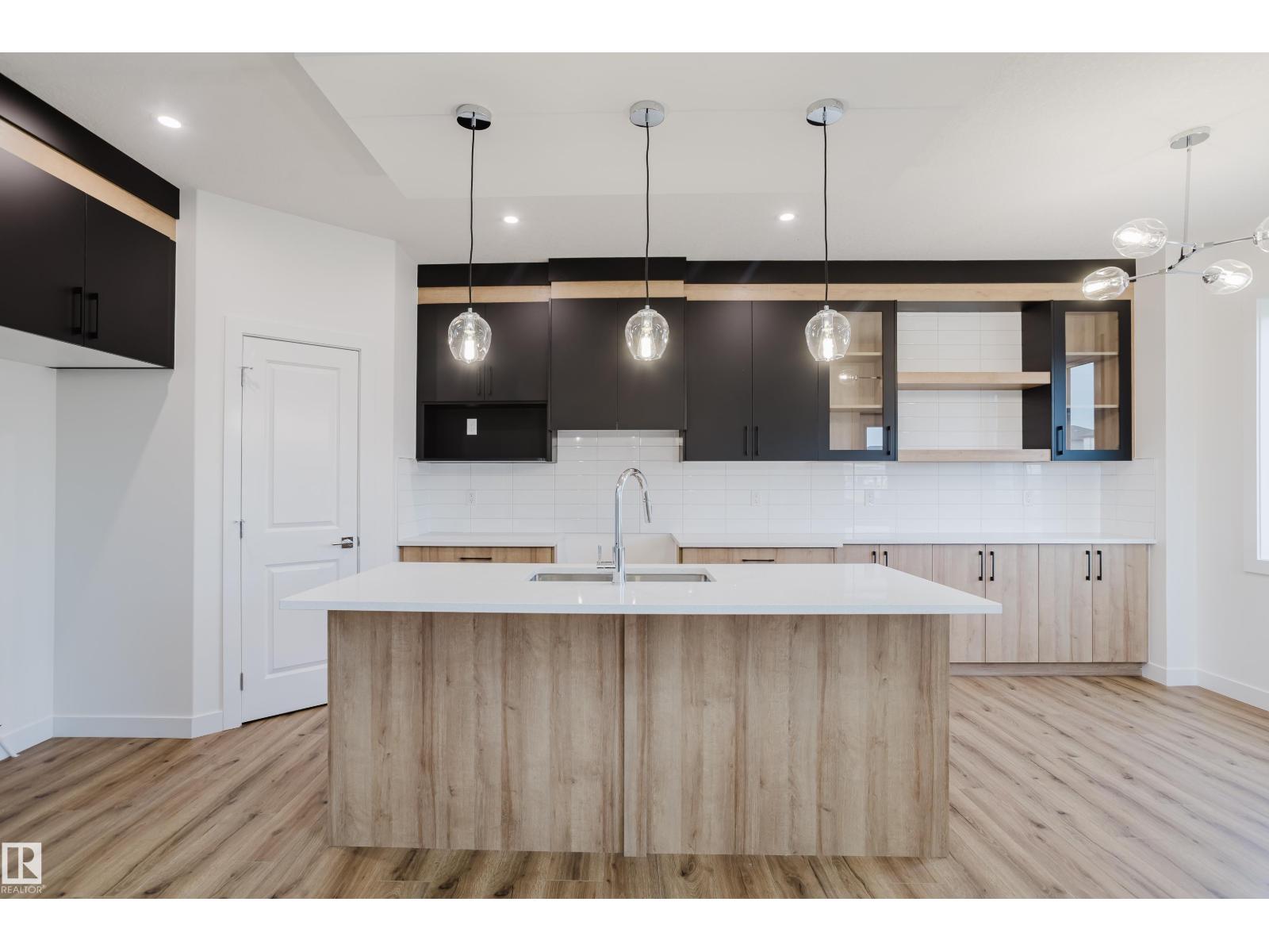 144 Mitchell Bn, Leduc, Alberta  T9E 1T5 - Photo 10 - E4460355