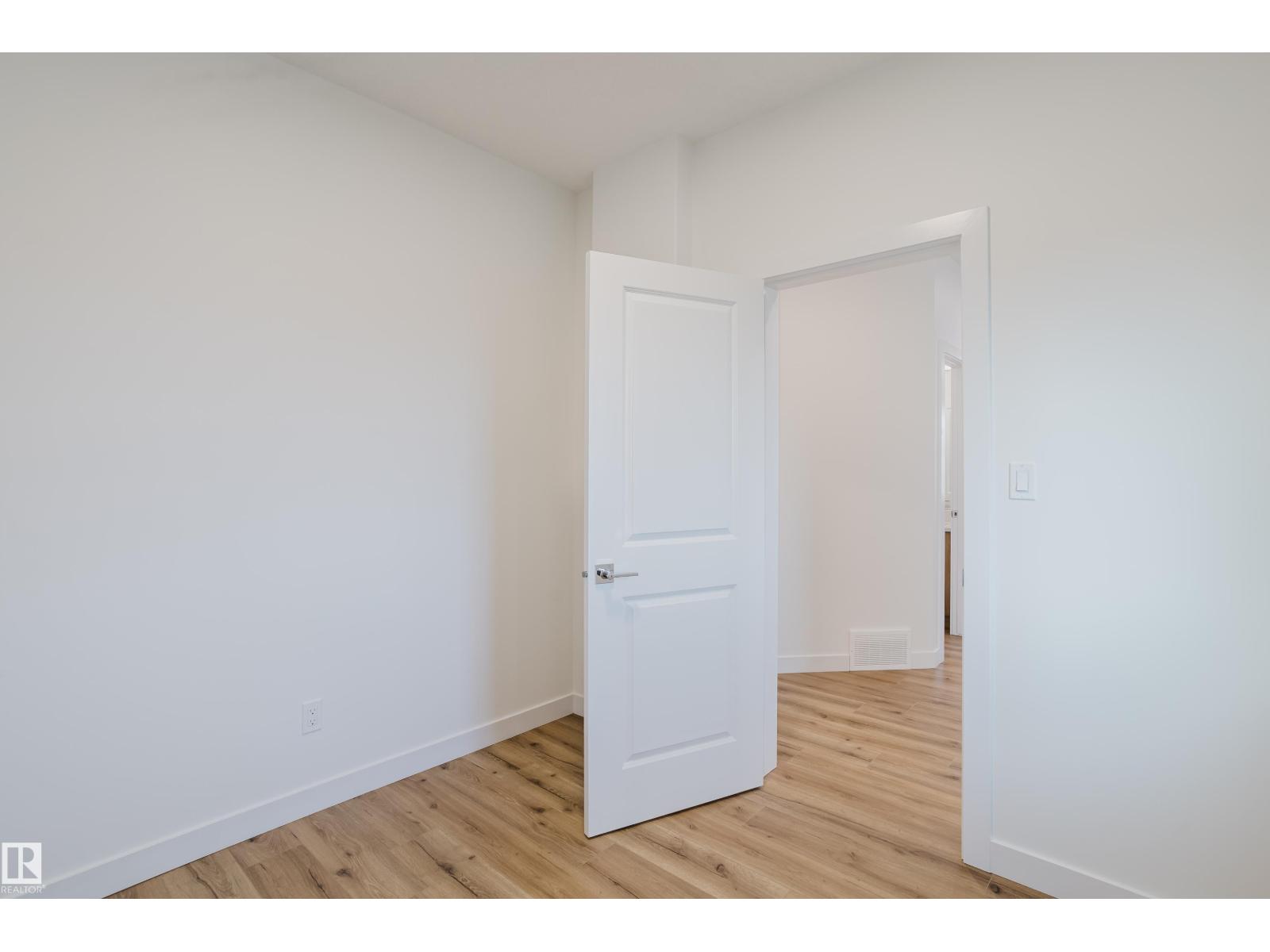 144 Mitchell Bn, Leduc, Alberta  T9E 1T5 - Photo 7 - E4460355