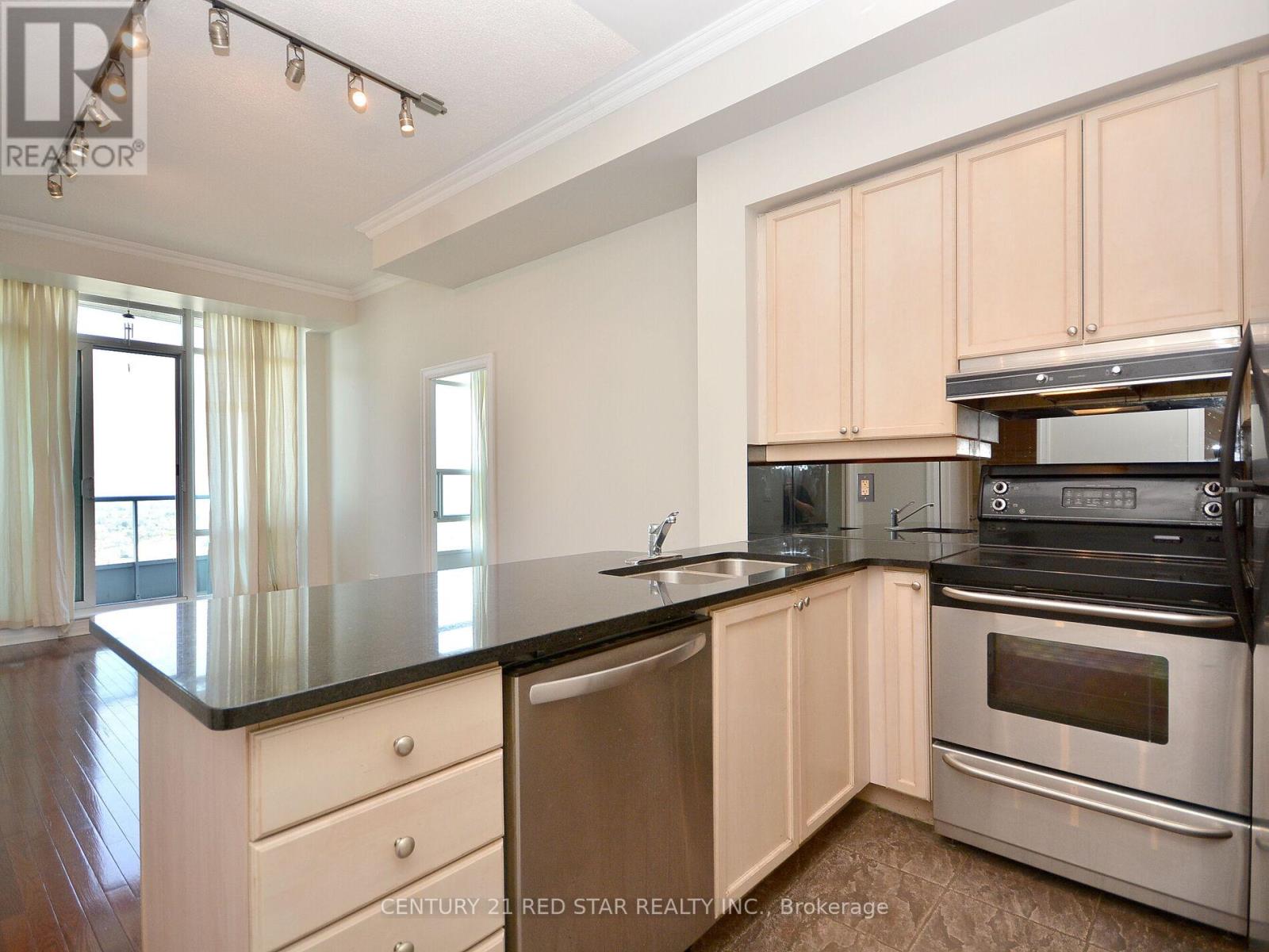 3001 - 1 Elm Drive N, Mississauga (City Centre), Ontario  L5B 4M1 - Photo 18 - W12439084