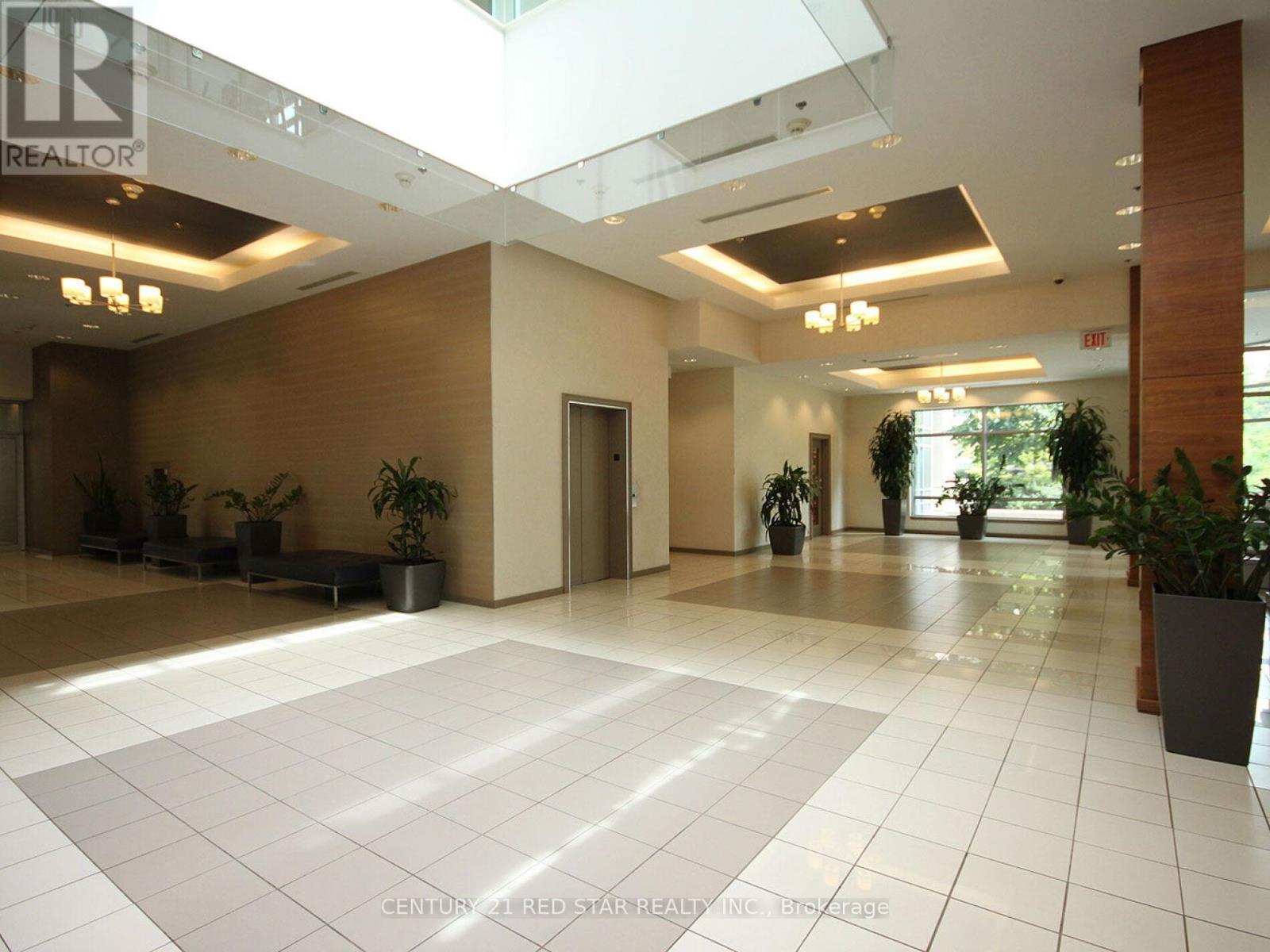 3001 - 1 Elm Drive N, Mississauga (City Centre), Ontario  L5B 4M1 - Photo 3 - W12439084