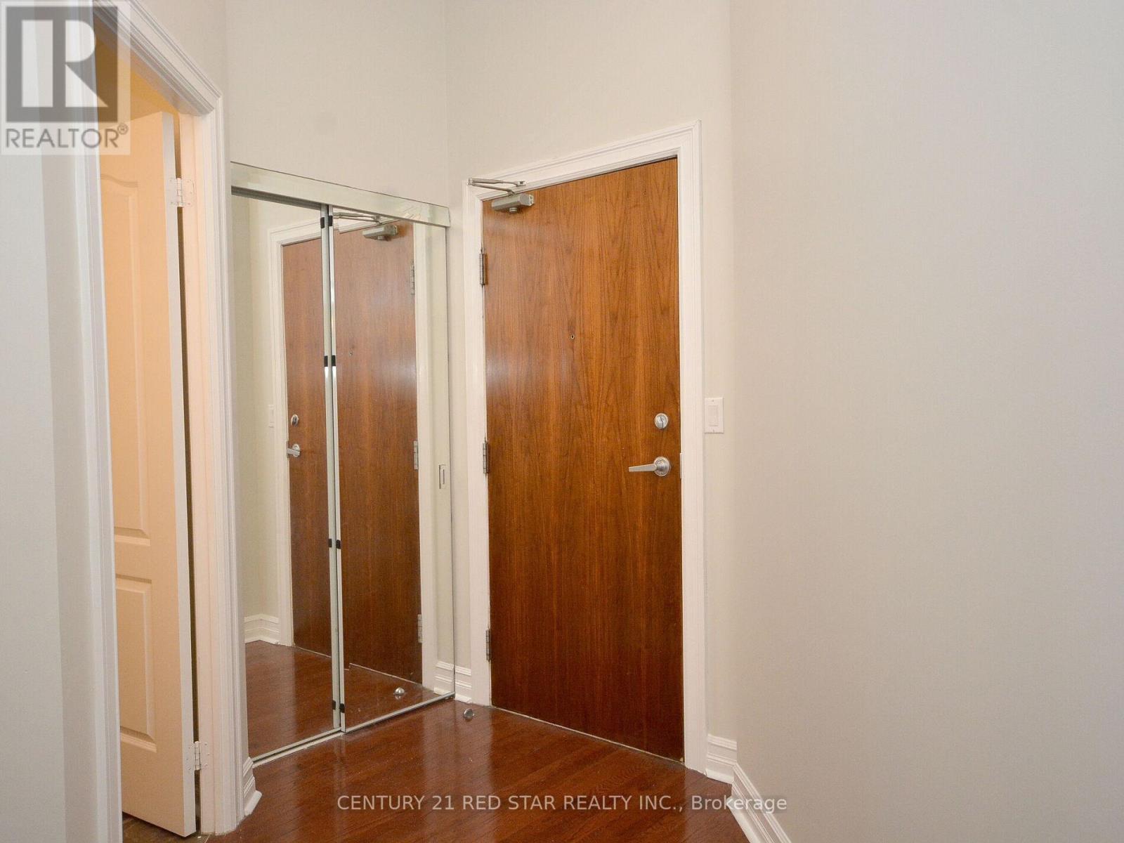 3001 - 1 Elm Drive N, Mississauga (City Centre), Ontario  L5B 4M1 - Photo 6 - W12439084