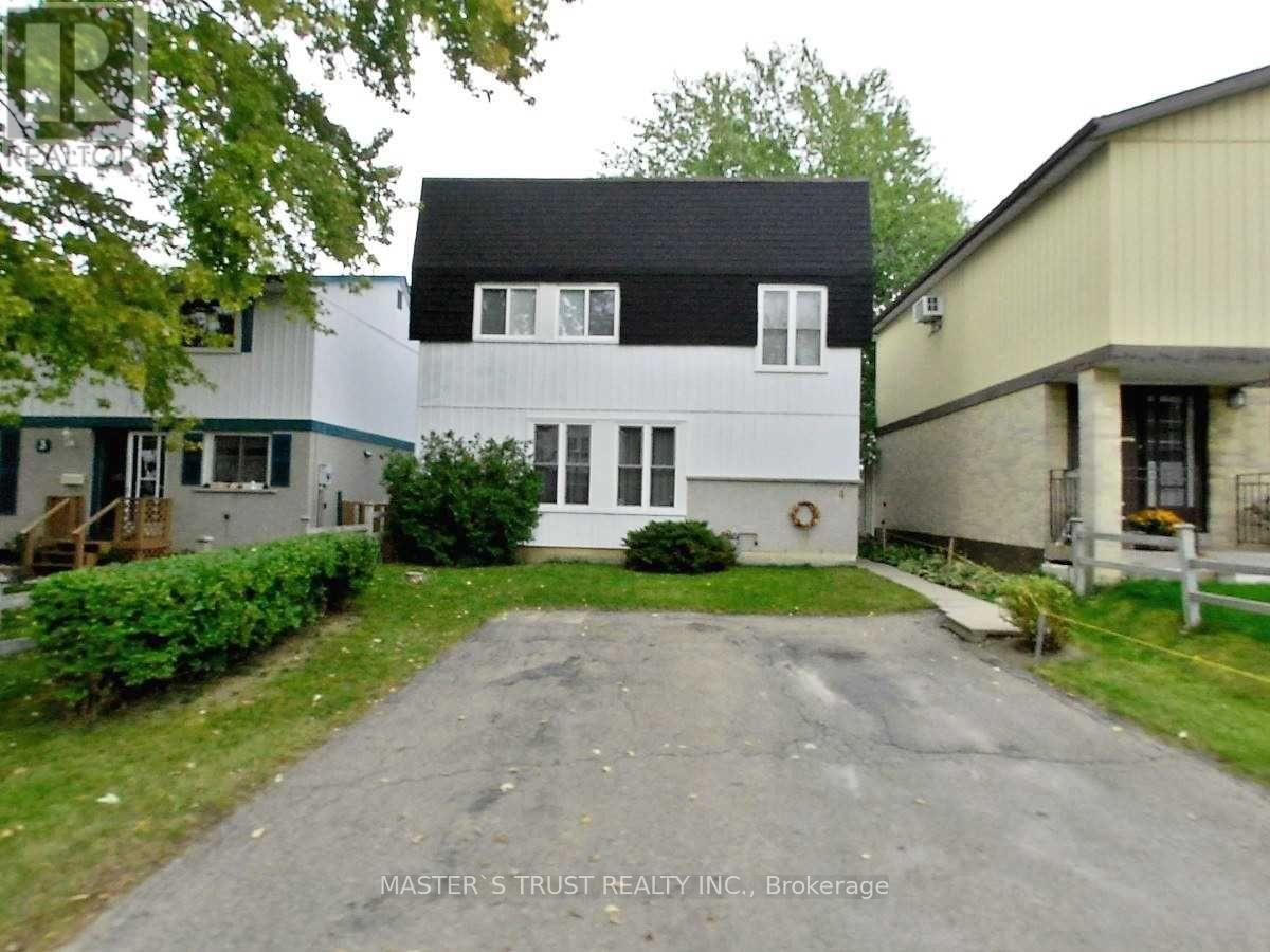 4 Gatsby Square, Brampton, Ontario  L6S 2H4 - Photo 1 - W12439088