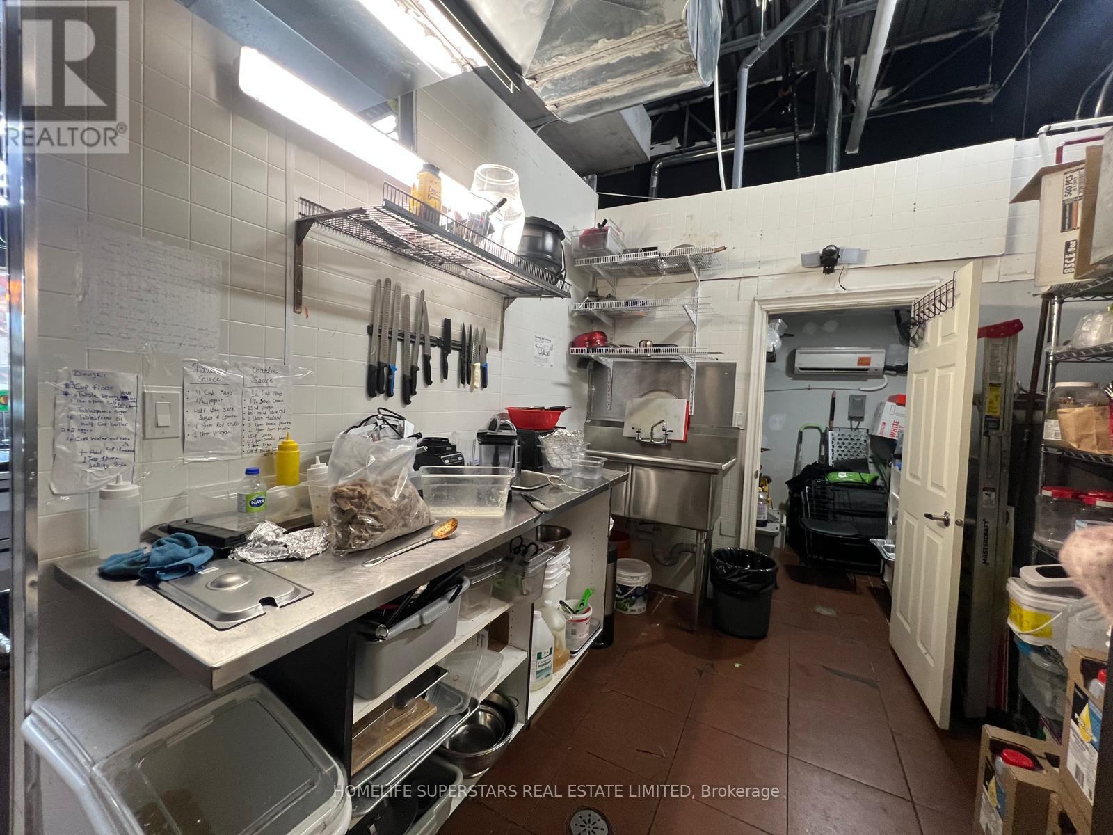 47 - 11685 Mcvean Drive, Brampton (Toronto Gore Rural Estate), Ontario  L6P 4J4 - Photo 3 - W12439093