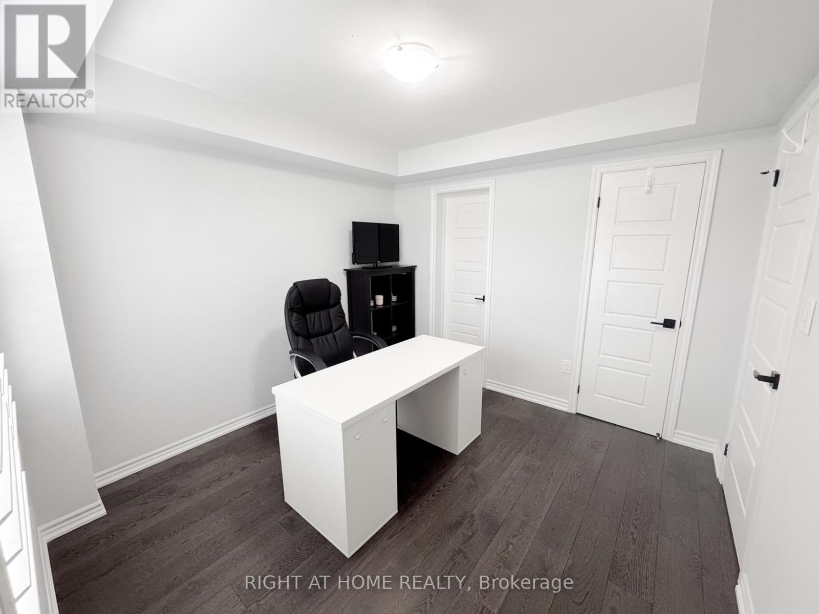 6 - 1125 Leger Way, Milton, Ontario  L9E 1N7 - Photo 4 - W12439094