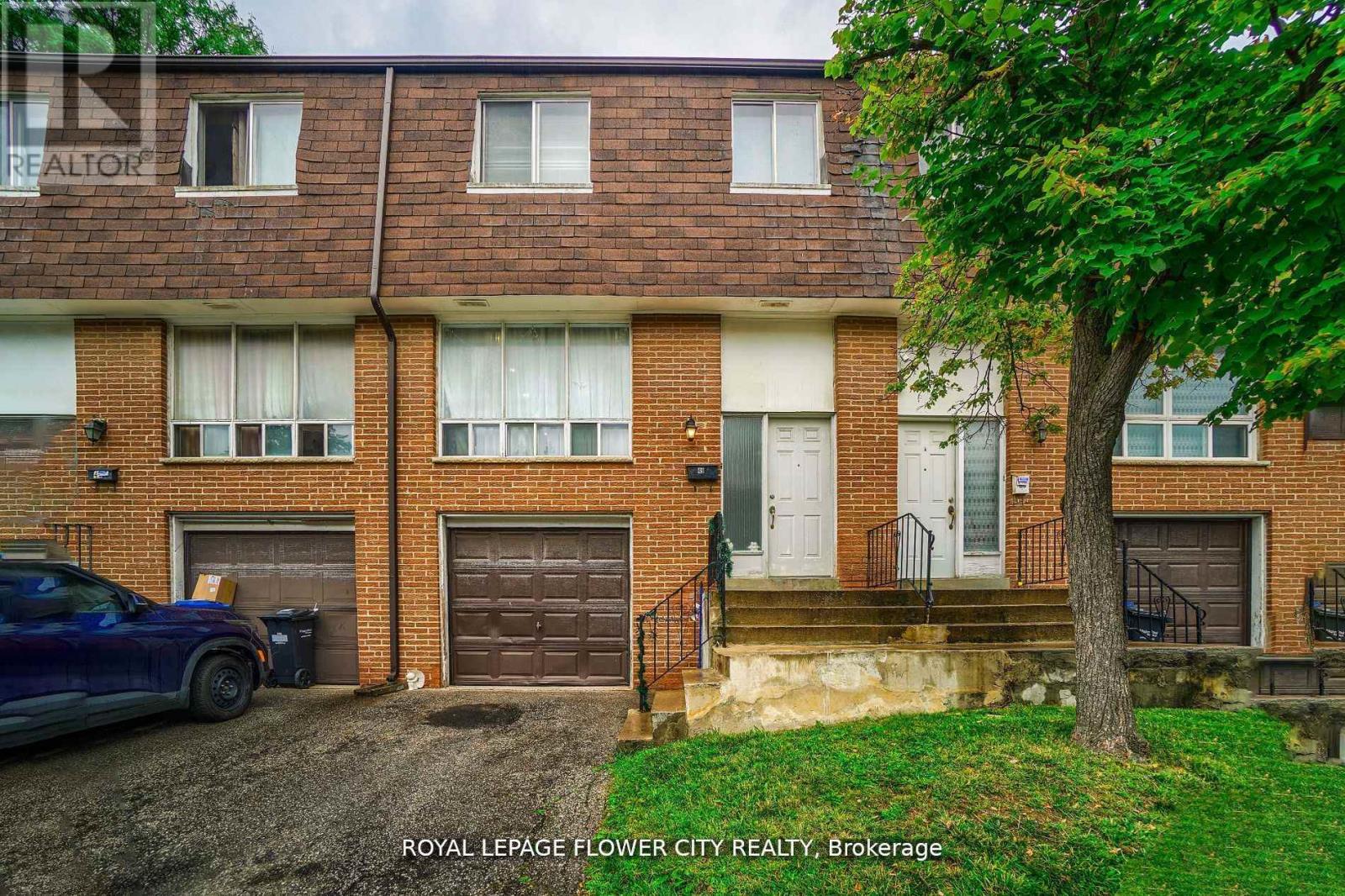 49 - 7475 GOREWAY DRIVE, Mississauga, Ontario