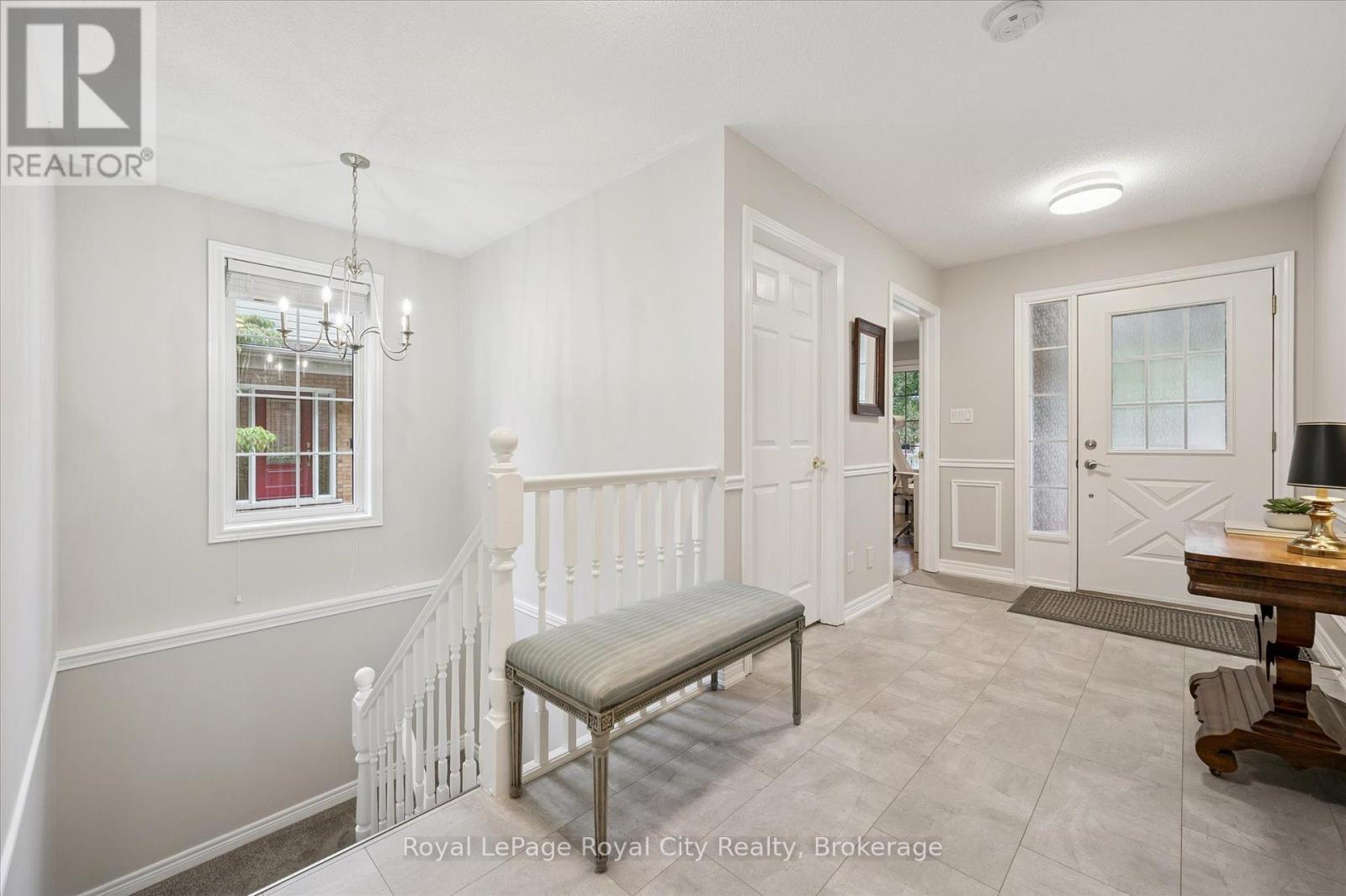 11 Magnolia Lane, Guelph, Ontario  N1G 4X7 - Photo 22 - X12439131