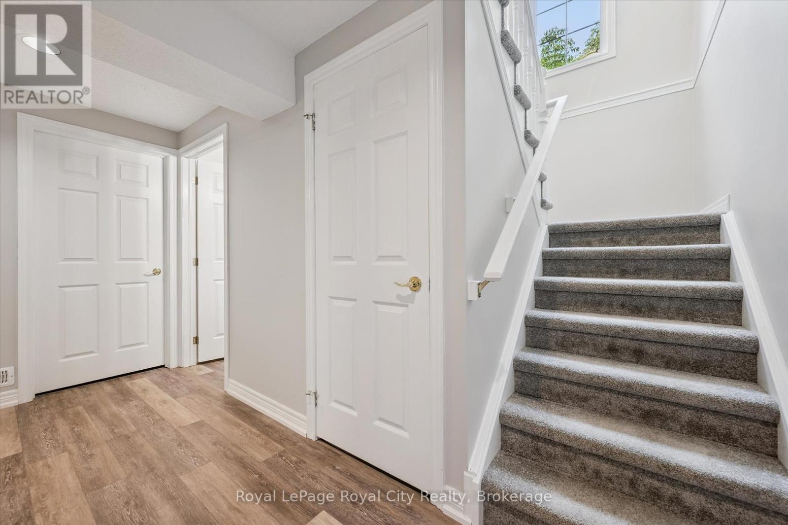 11 Magnolia Lane, Guelph, Ontario  N1G 4X7 - Photo 26 - X12439131