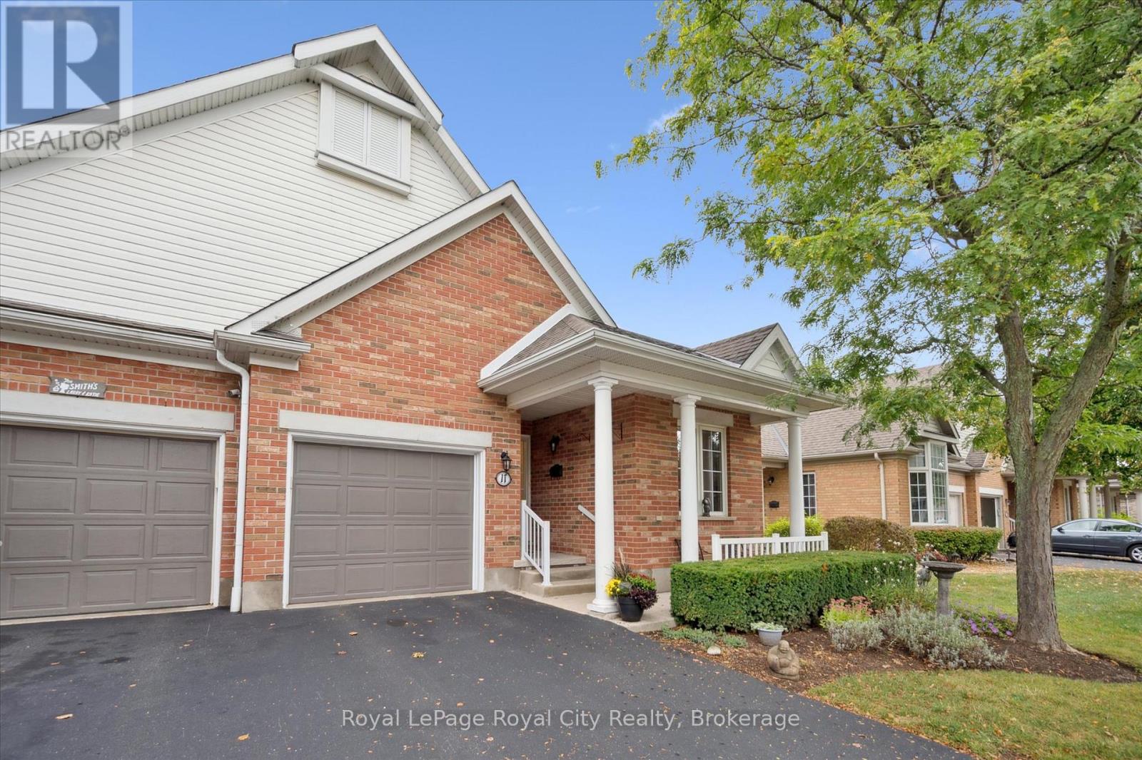 11 Magnolia Lane, Guelph, Ontario  N1G 4X7 - Photo 4 - X12439131
