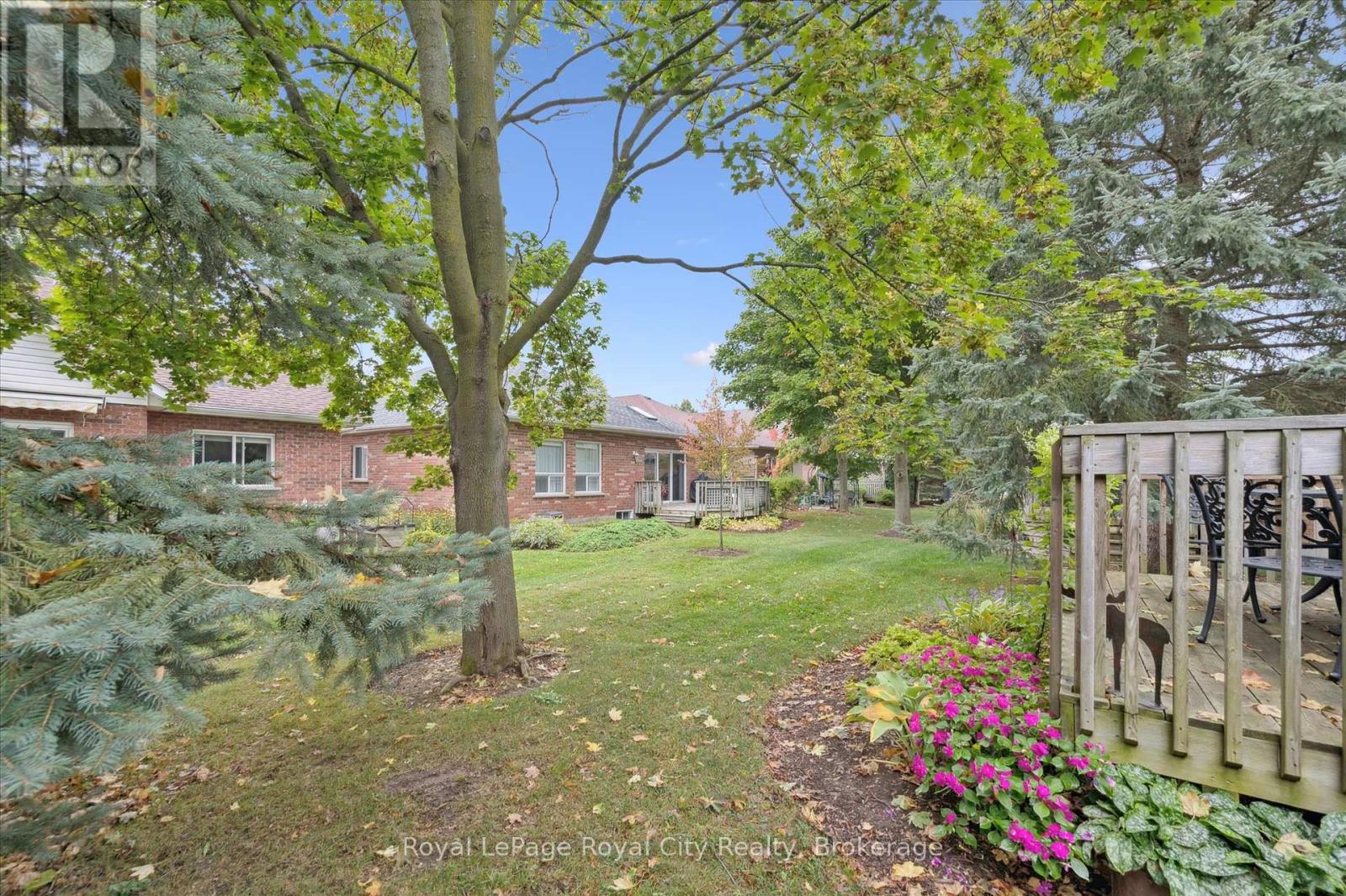 11 Magnolia Lane, Guelph, Ontario  N1G 4X7 - Photo 41 - X12439131