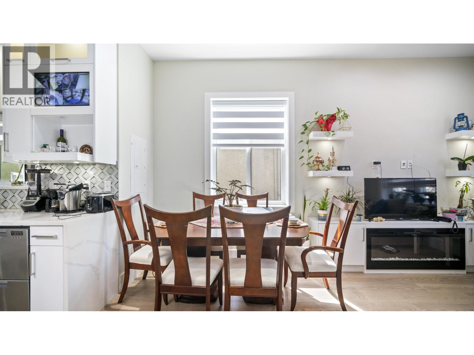 6414 Chester Street, Vancouver, British Columbia  V5W 3C3 - Photo 8 - R3054326