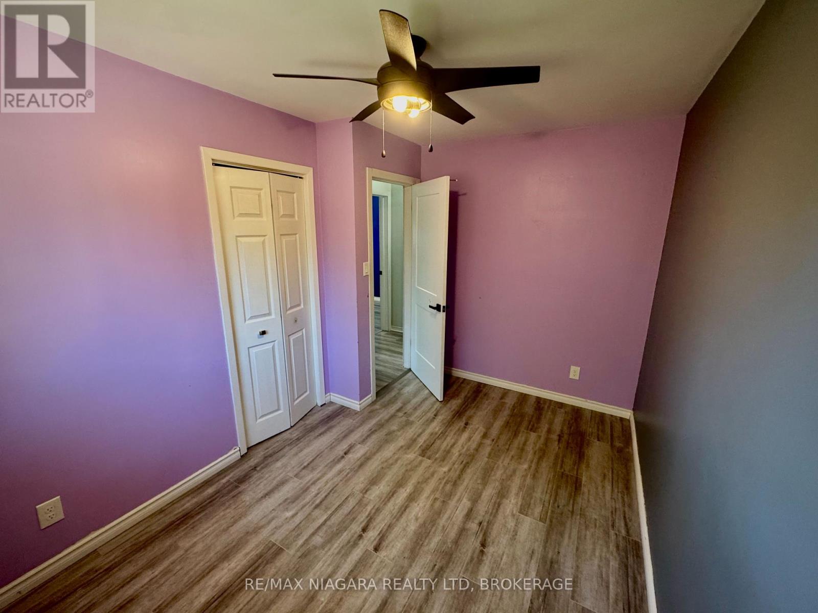 8 Lakehurst Drive, St. Catharines (Lakeport), Ontario  L2N 4C2 - Photo 9 - X12439119