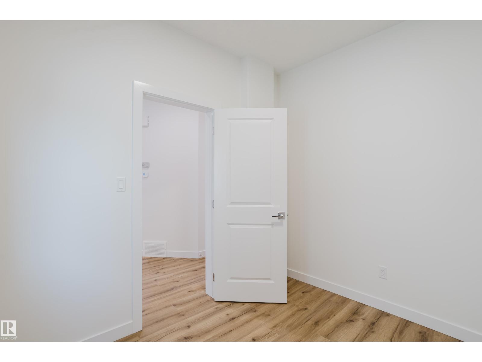 146 Mitchell Bn, Leduc, Alberta  T9E 1T5 - Photo 7 - E4460357