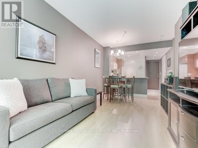 510 - 38 William Carson Crescent, Toronto, Ontario  M2P 2H2 - Photo 11 - C12439116
