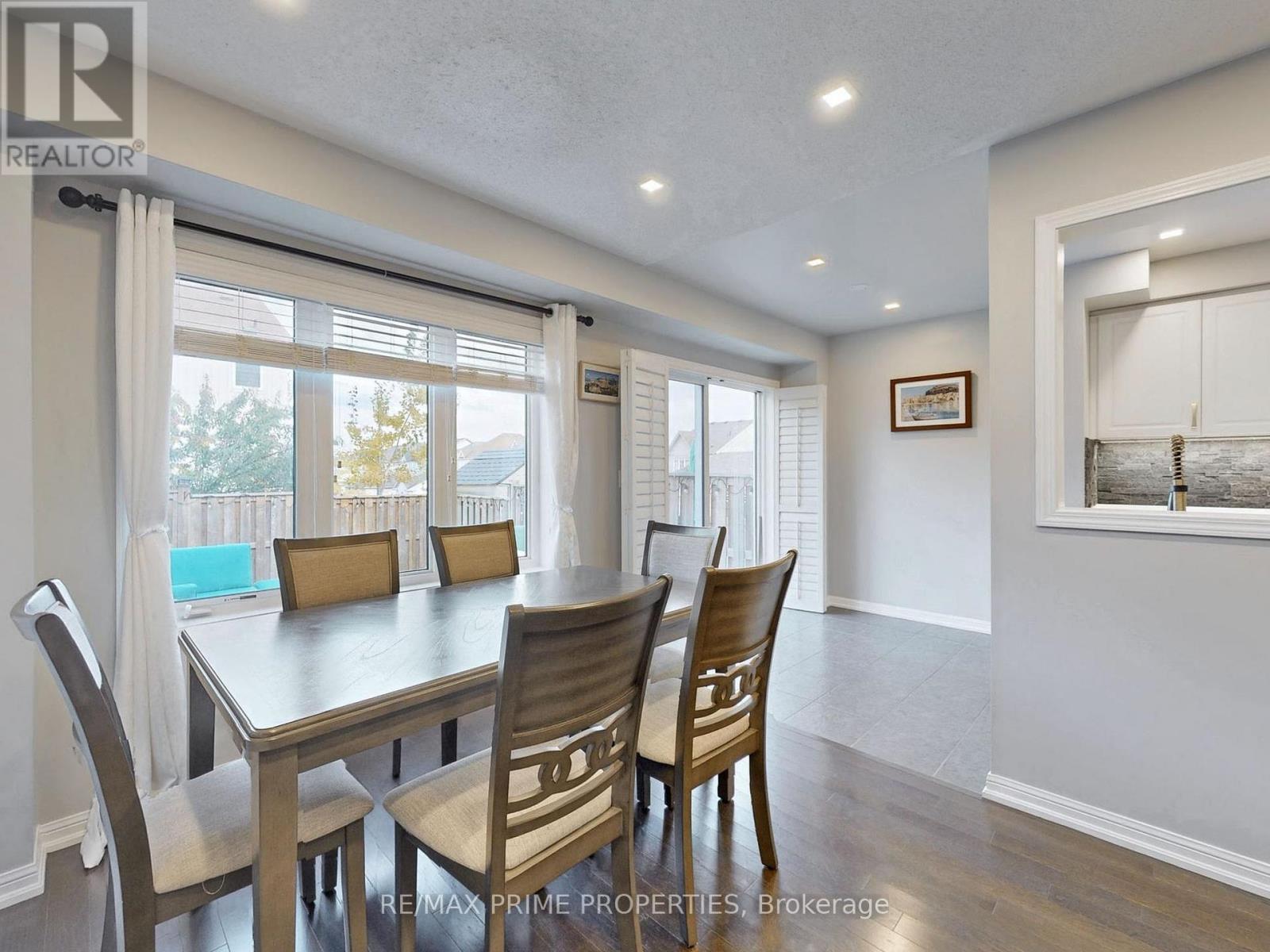 5 Dykstra Lane, Clarington (Bowmanville), Ontario  L1C 0K7 - Photo 7 - E12439134