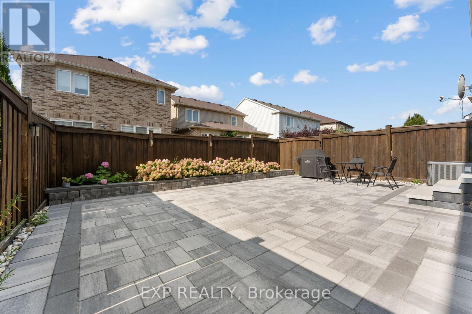 986 Farmstead Drive, Milton, Ontario  L9T 8J1 - Photo 36 - W12439126