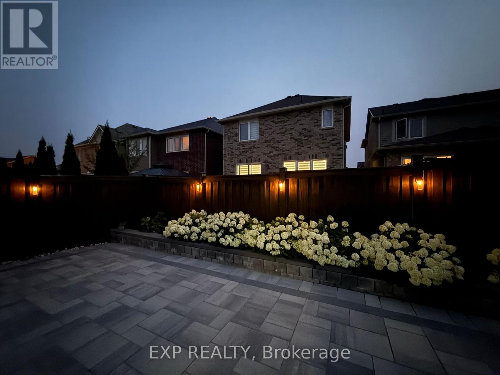 986 Farmstead Drive, Milton, Ontario  L9T 8J1 - Photo 37 - W12439126
