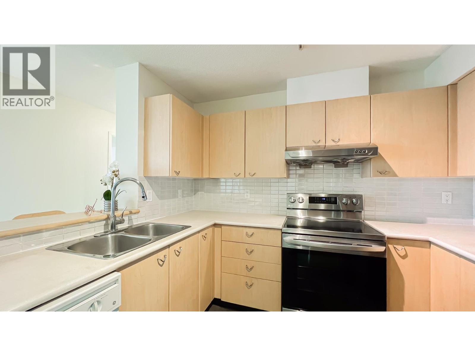 1305 8180 Granville Avenue, Richmond, British Columbia  V6Y 4G1 - Photo 12 - R3017700
