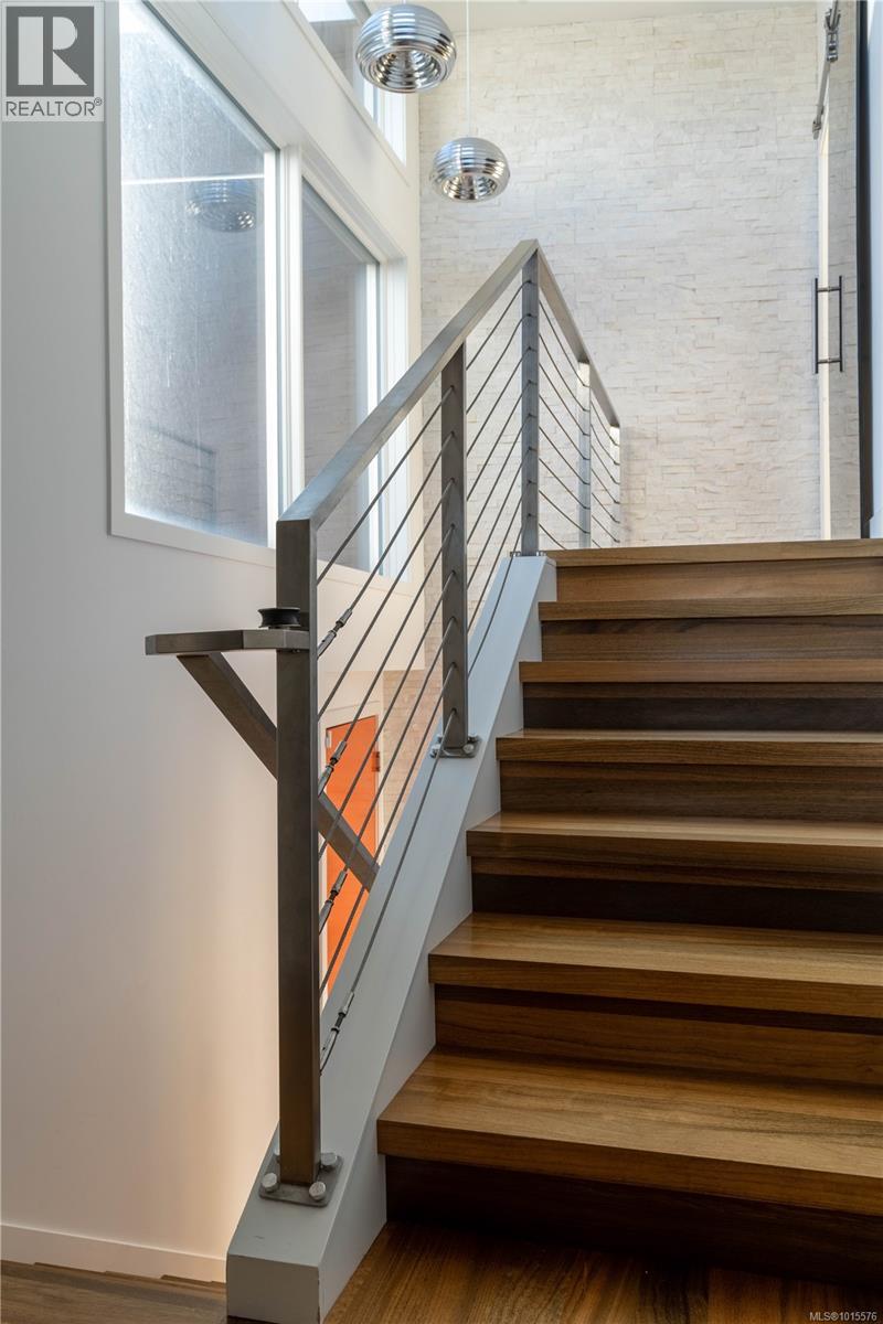 2086 Marne St, Oak Bay, British Columbia  V8S 4J8 - Photo 22 - 1015576