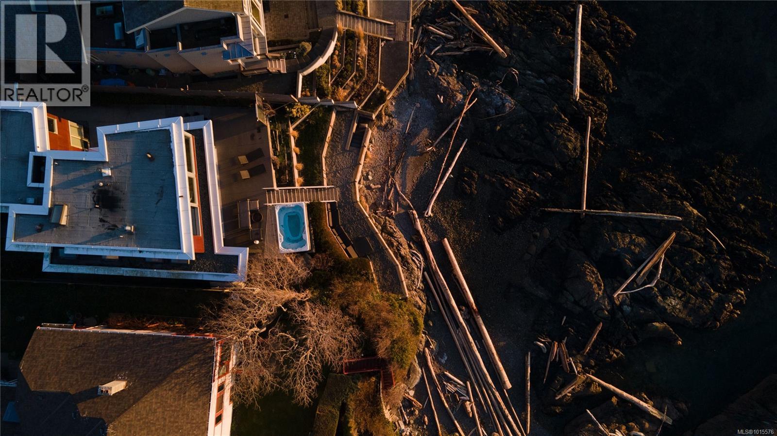 2086 Marne St, Oak Bay, British Columbia  V8S 4J8 - Photo 6 - 1015576