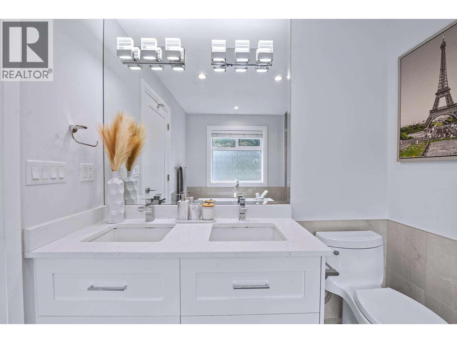 1370 Ross Road, Vancouver, British Columbia  V7J 1V2 - Photo 31 - R3054190