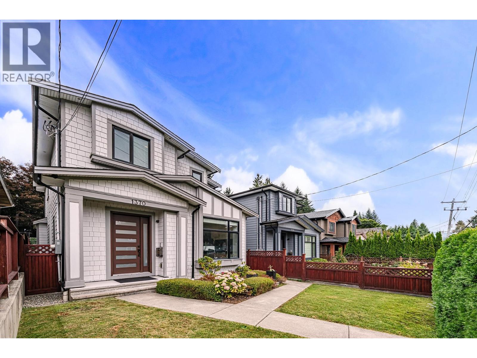 1370 Ross Road, Vancouver, British Columbia  V7J 1V2 - Photo 1 - R3054190