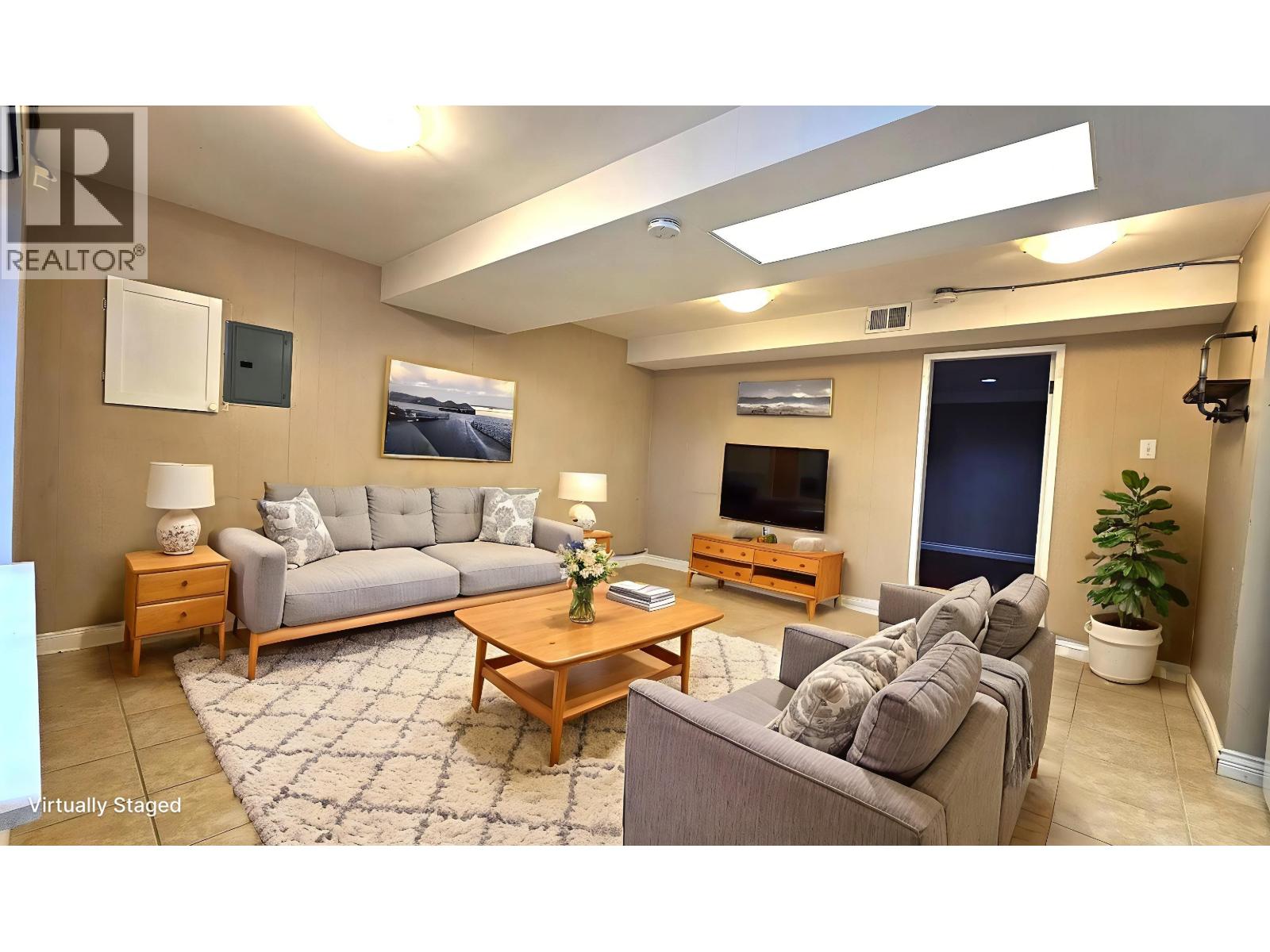 48xx PORTLAND STREET, Burnaby, British Columbia