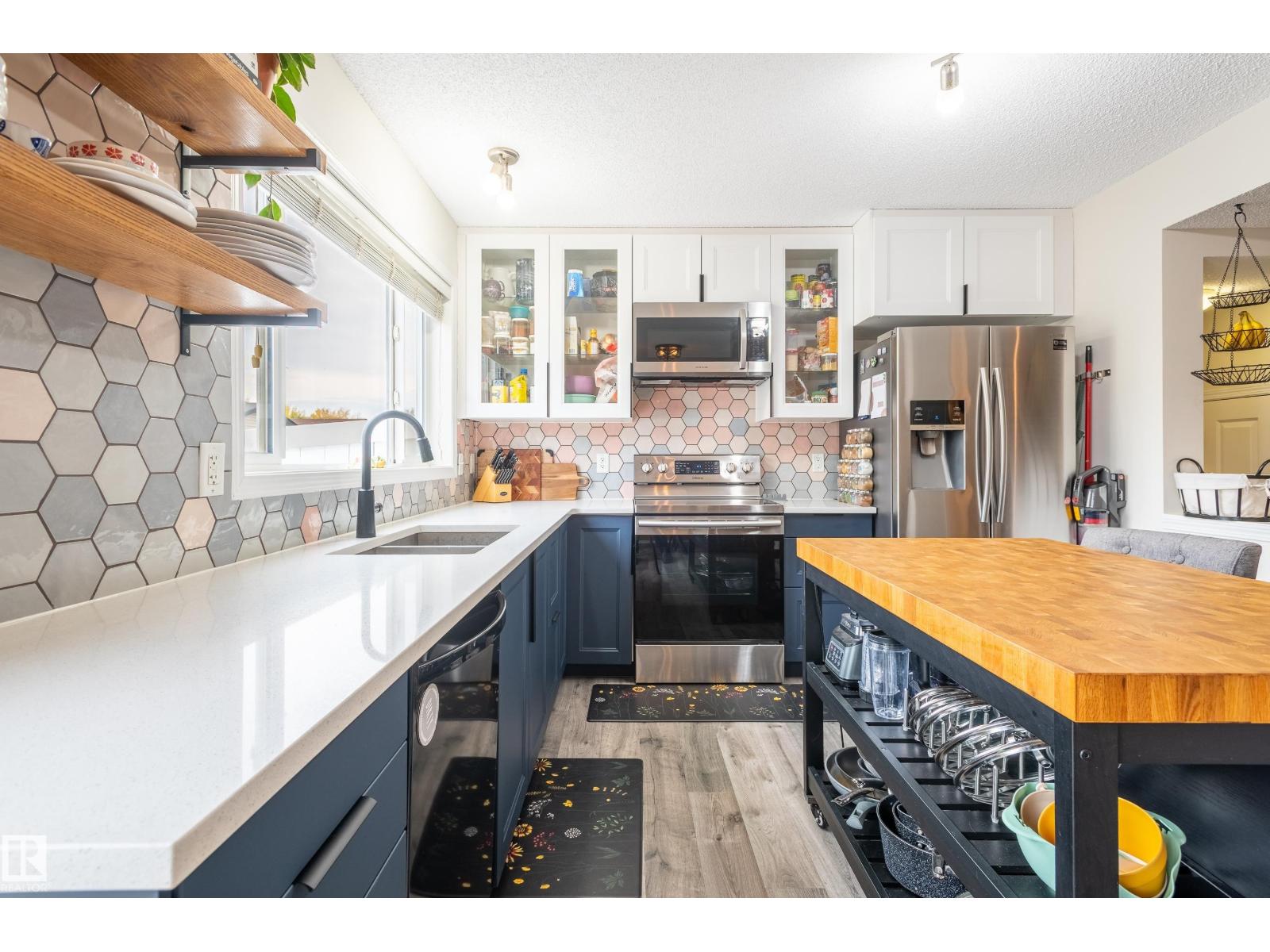 5990 South Terwillegar Boulevard Nw, Edmonton, Alberta  T6R 0K4 - Photo 9 - E4460359